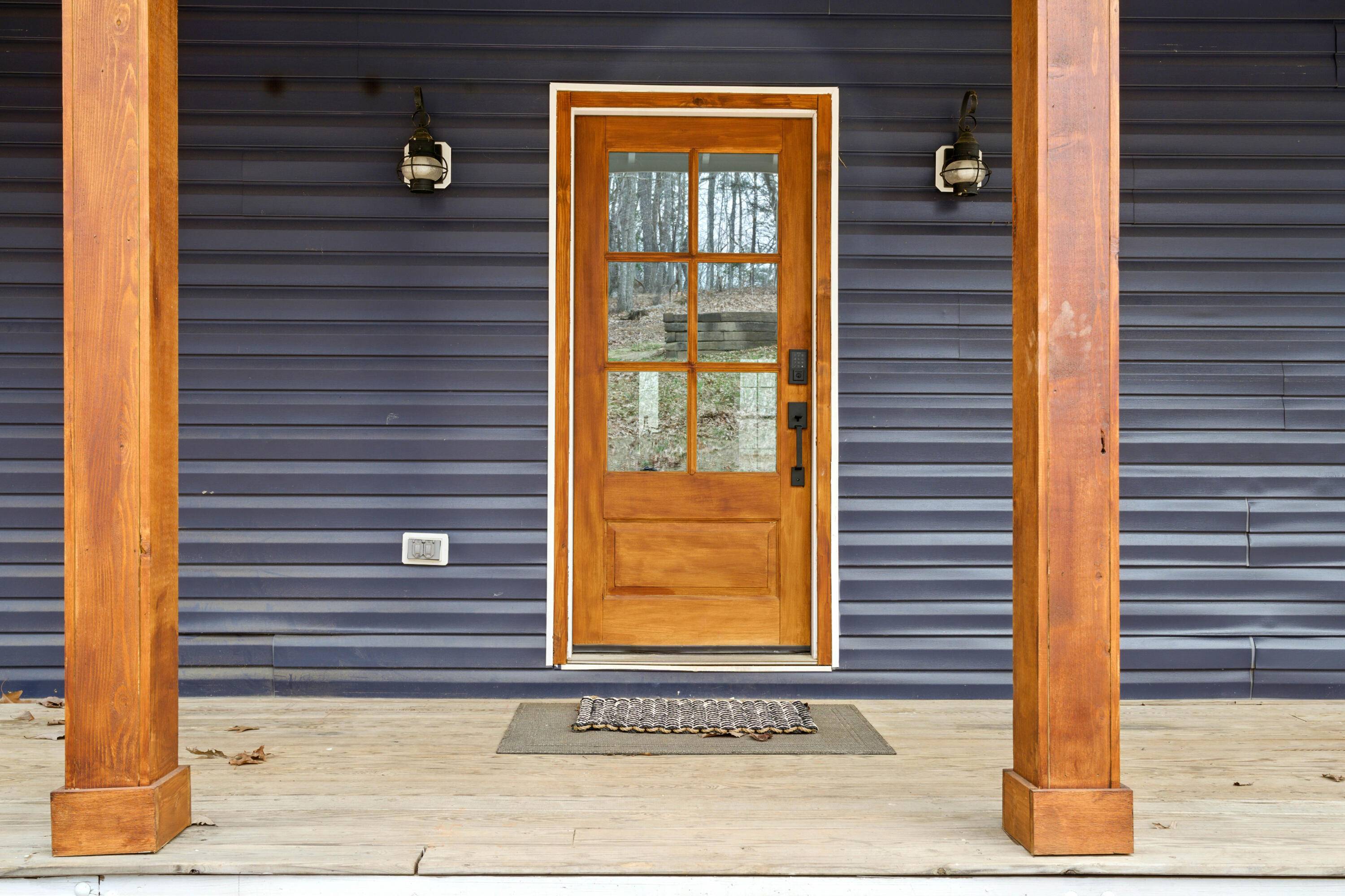 Huddleston, VA 24104,106 Sherwood DR