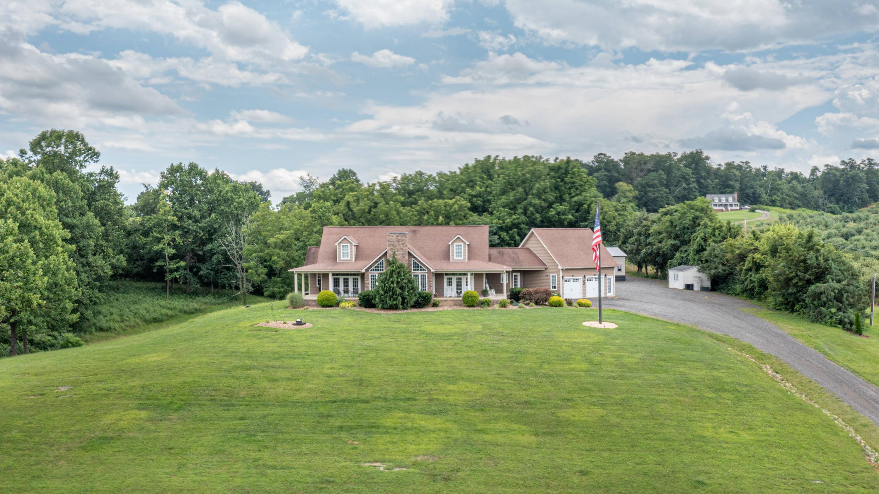 Fincastle, VA 24090,2311 Blacksburg RD