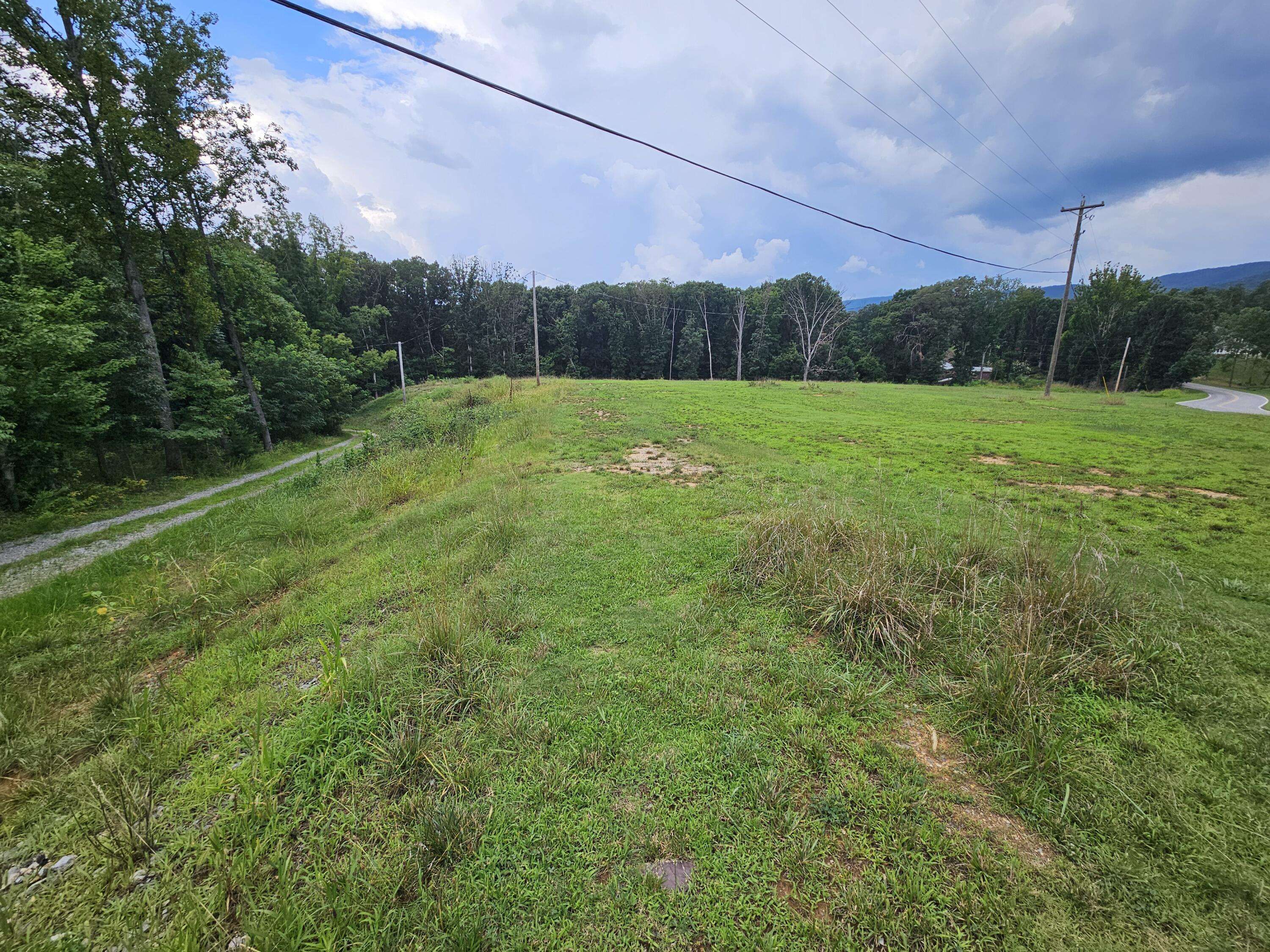 Salem, VA 24153,0 Edgebrook RD