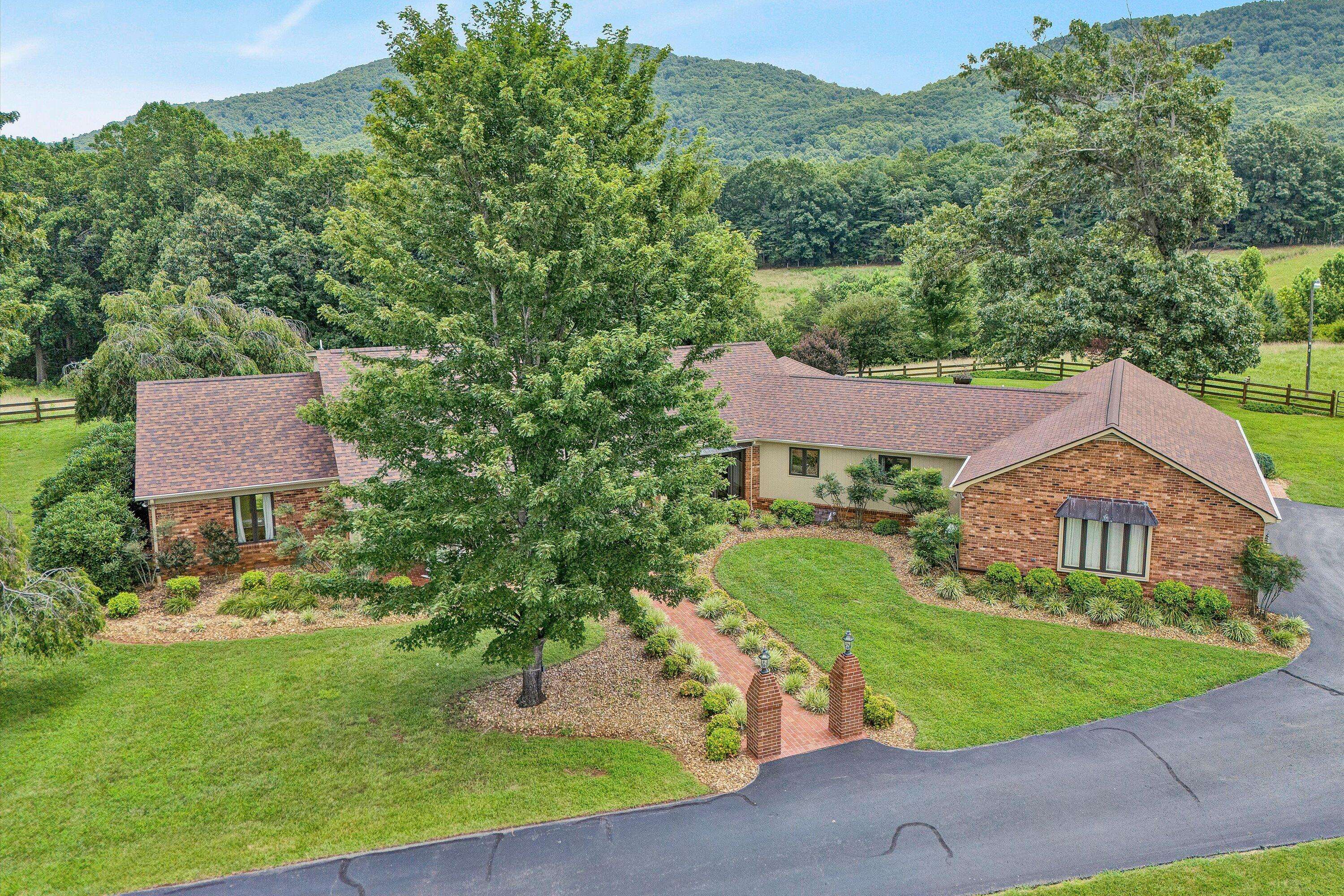 Rocky Mount, VA 24151,270 Parkside LN