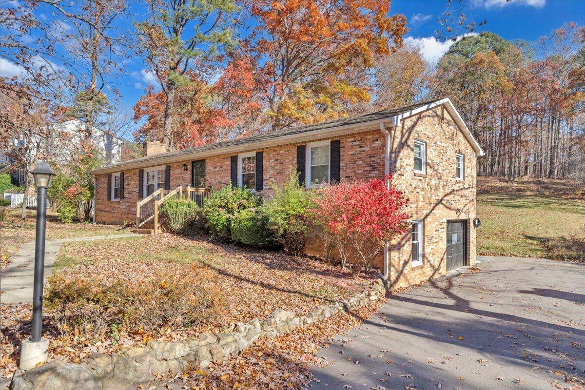 Roanoke, VA 24012,2216 East Ruritan RD