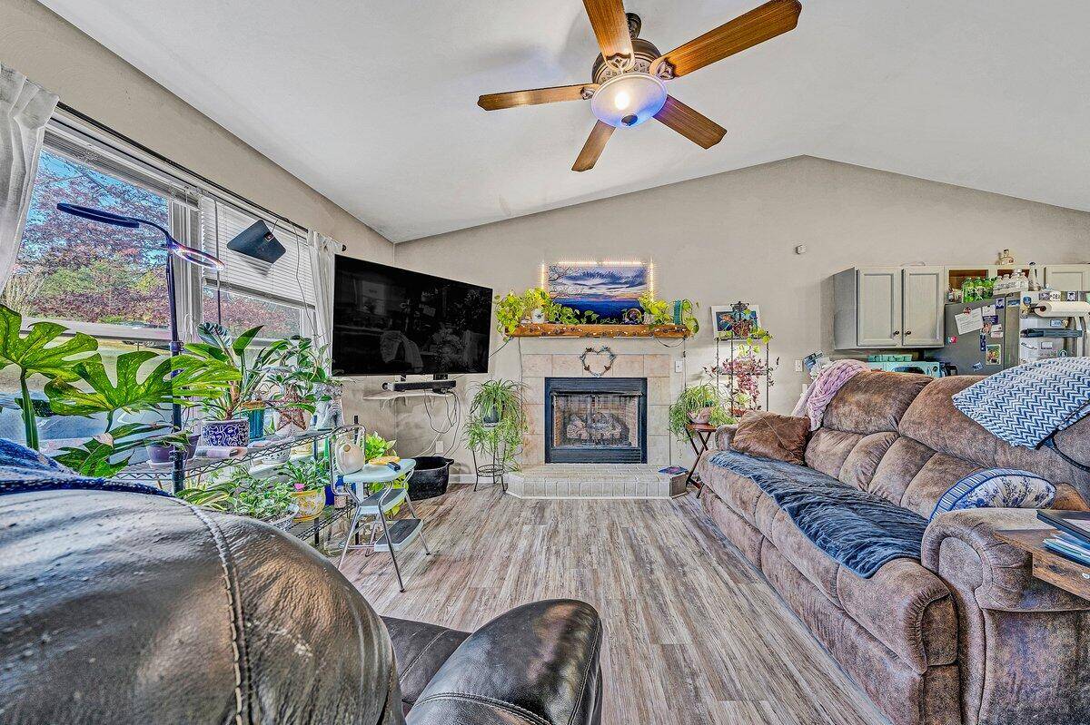 Hardy, VA 24101,542 Mount Airy RD