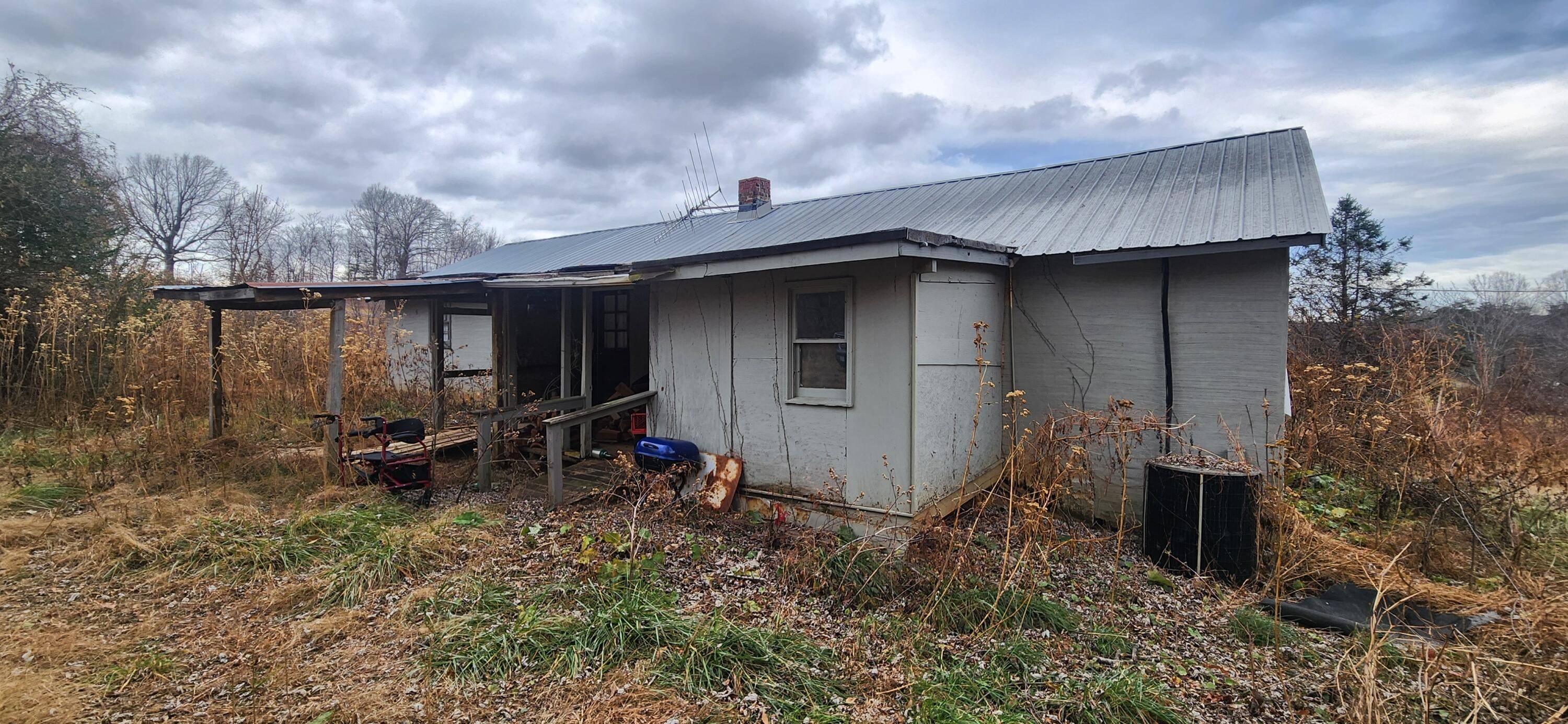 Callaway, VA 24067,10401 Callaway RD