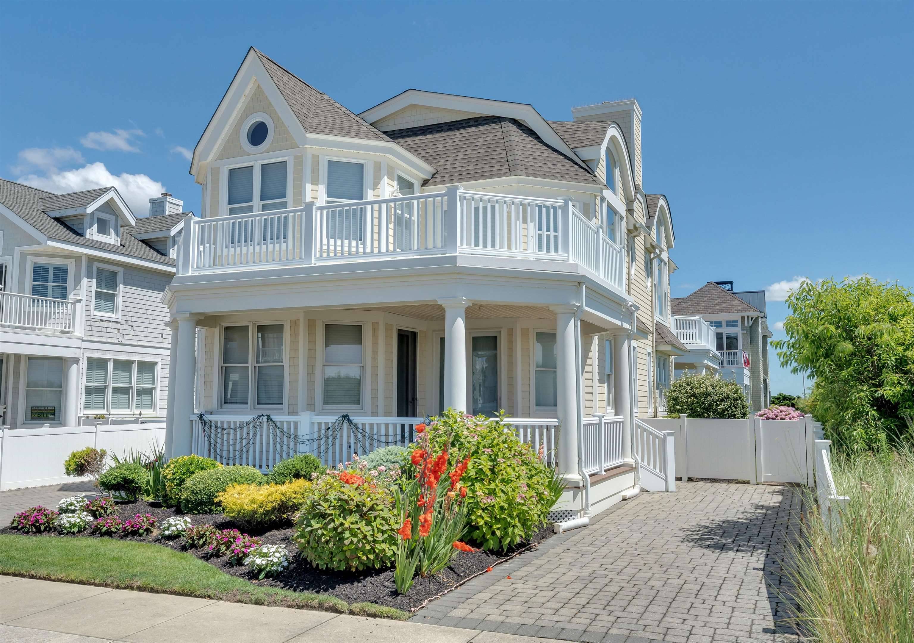 Stone Harbor, NJ 08247,2 84th Street