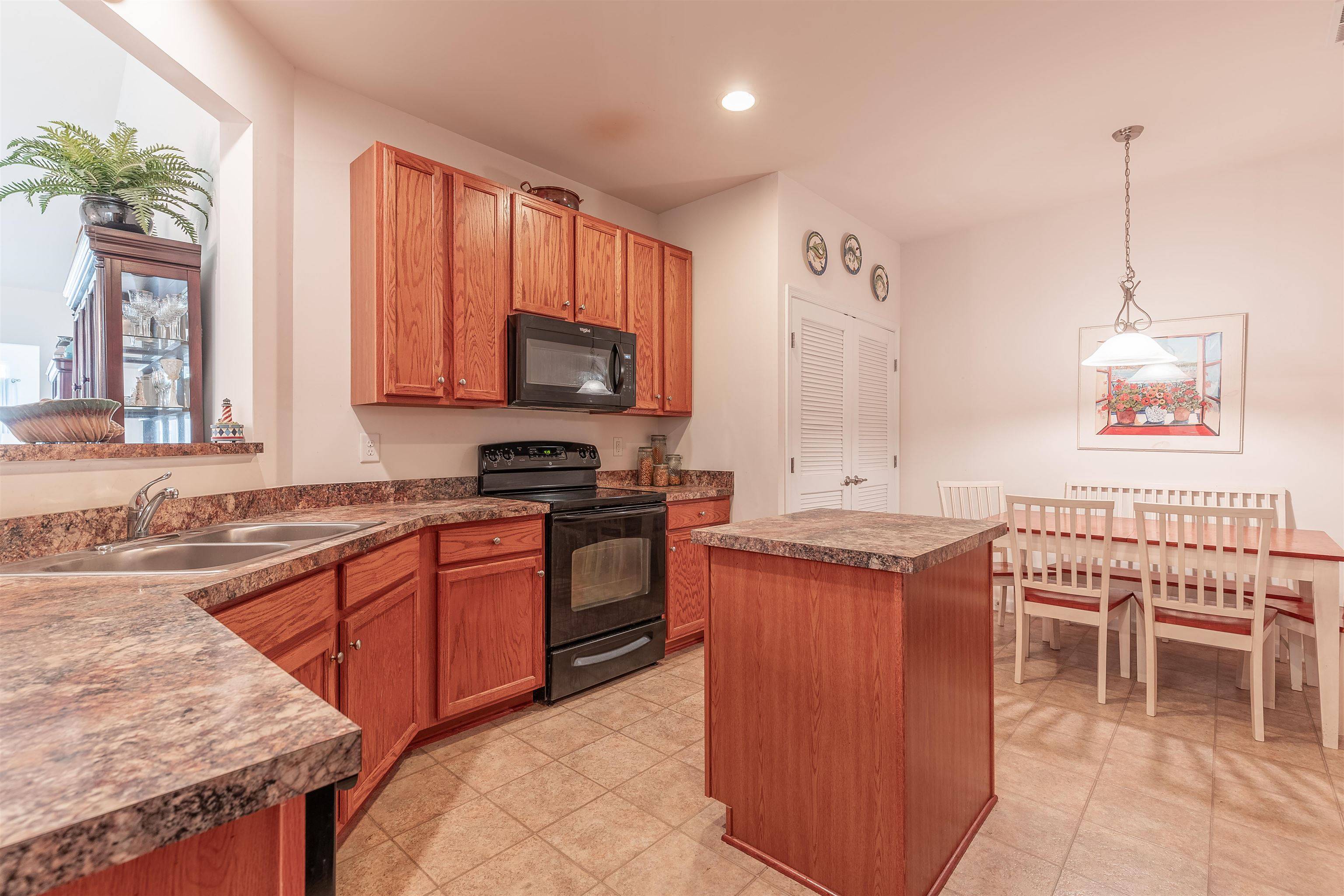Rio Grande, NJ 08242,1806 Tidewater Avenue