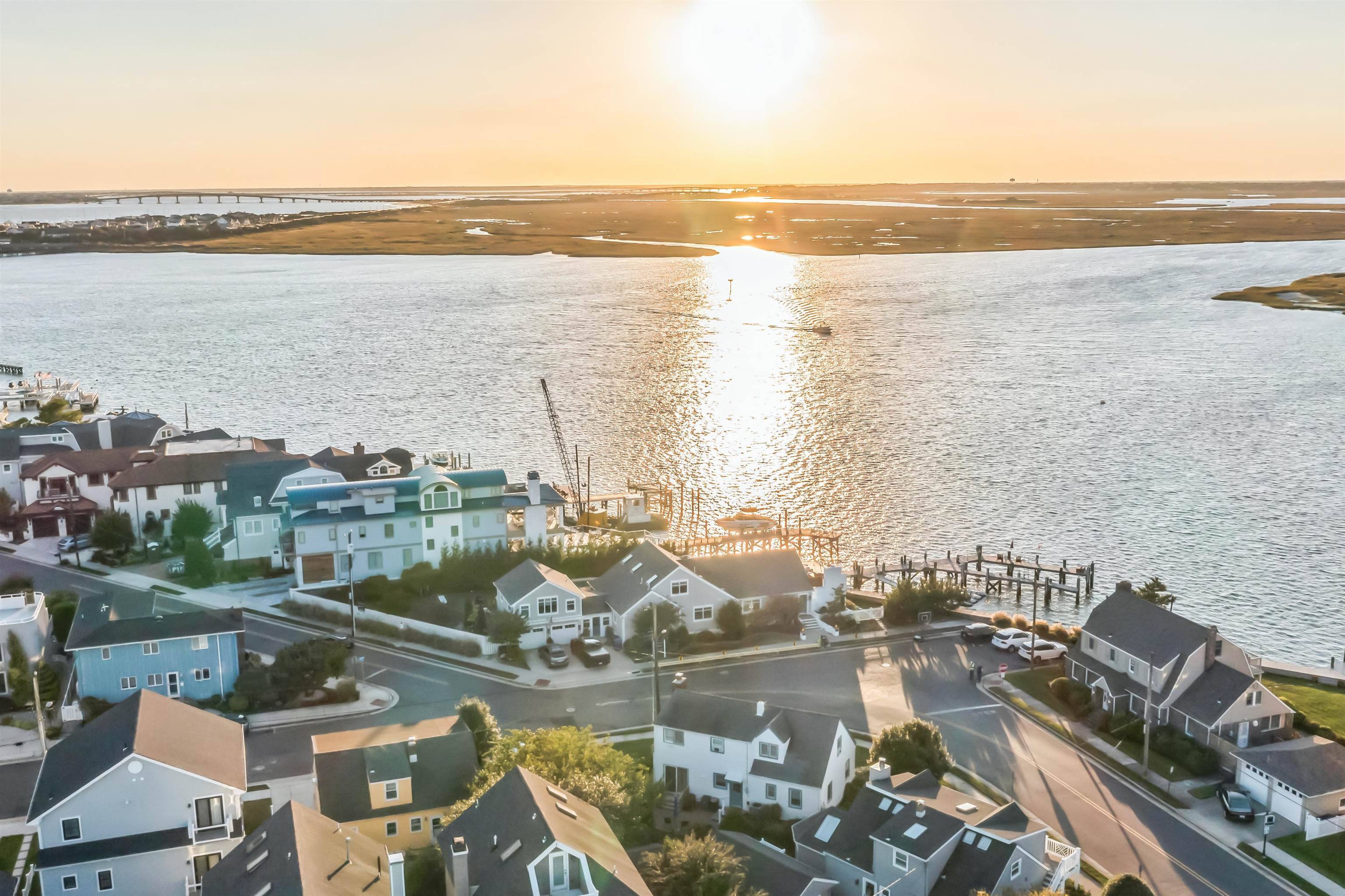 Longport, NJ 08403,300 N 33rd Avenue