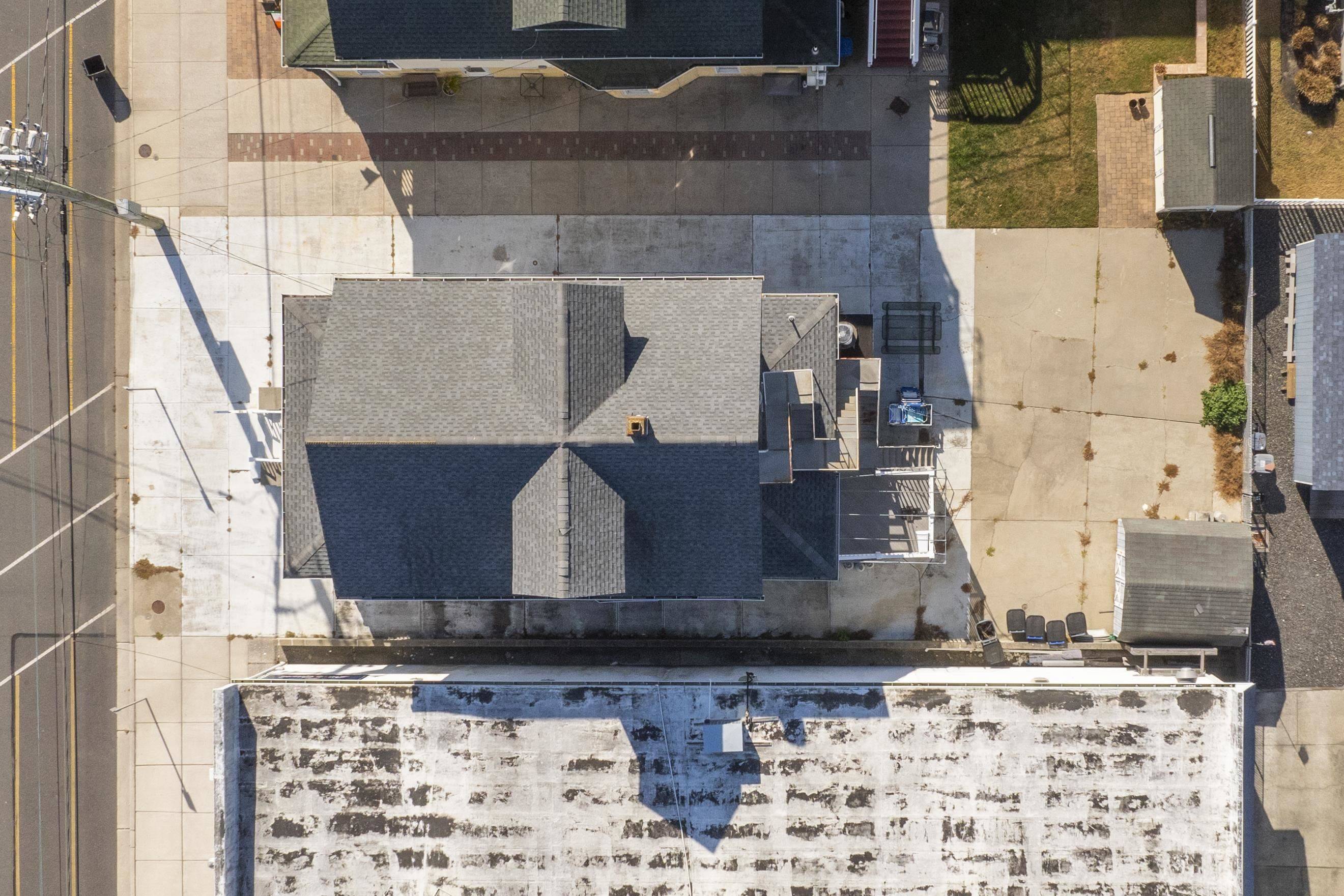 North Wildwood, NJ 08260,1702 Surf Avenue