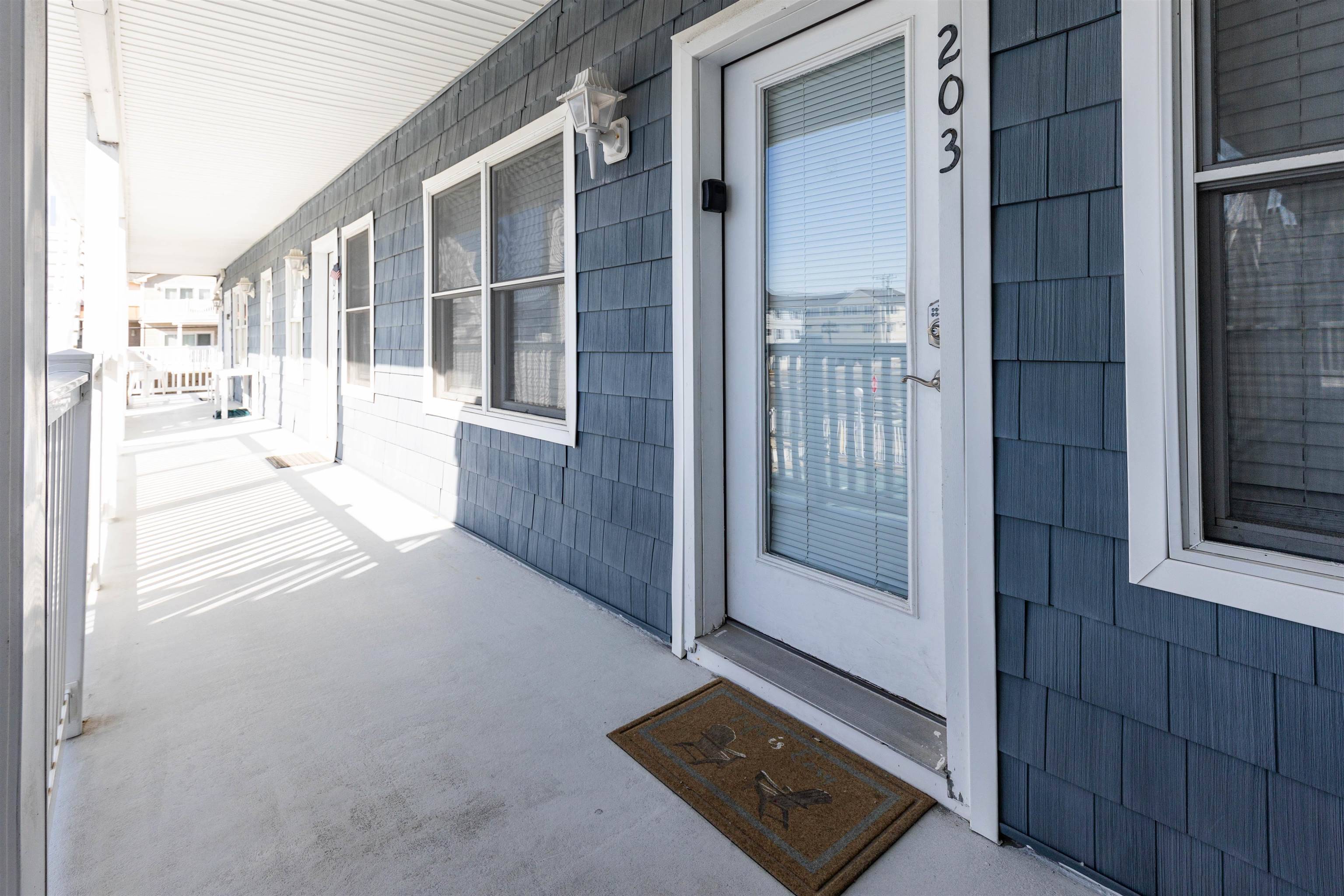 North Wildwood, NJ 08260,2207 Surf Avenue