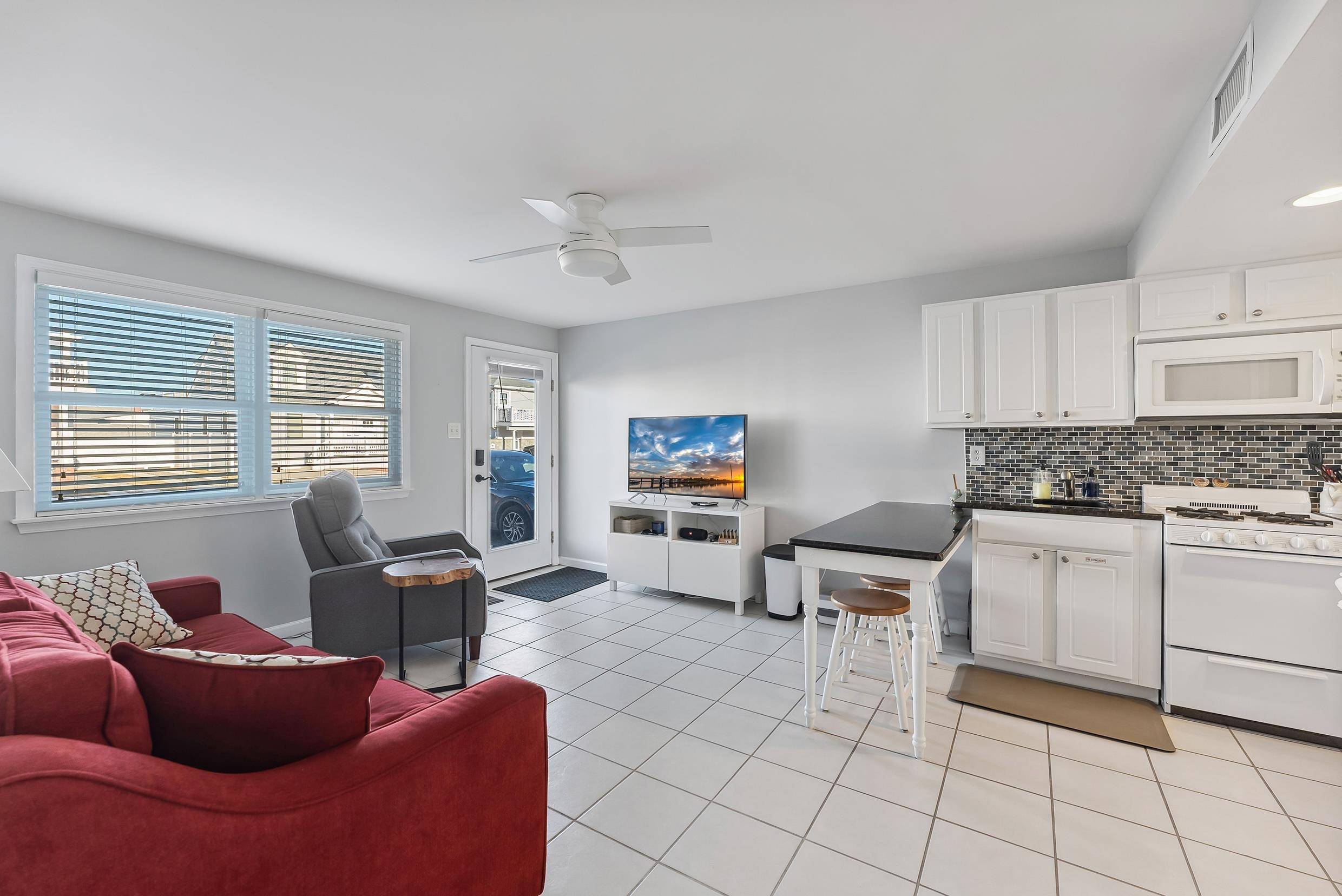 Wildwood Crest, NJ 08260,300 E Syracuse Avenue #Unit 102