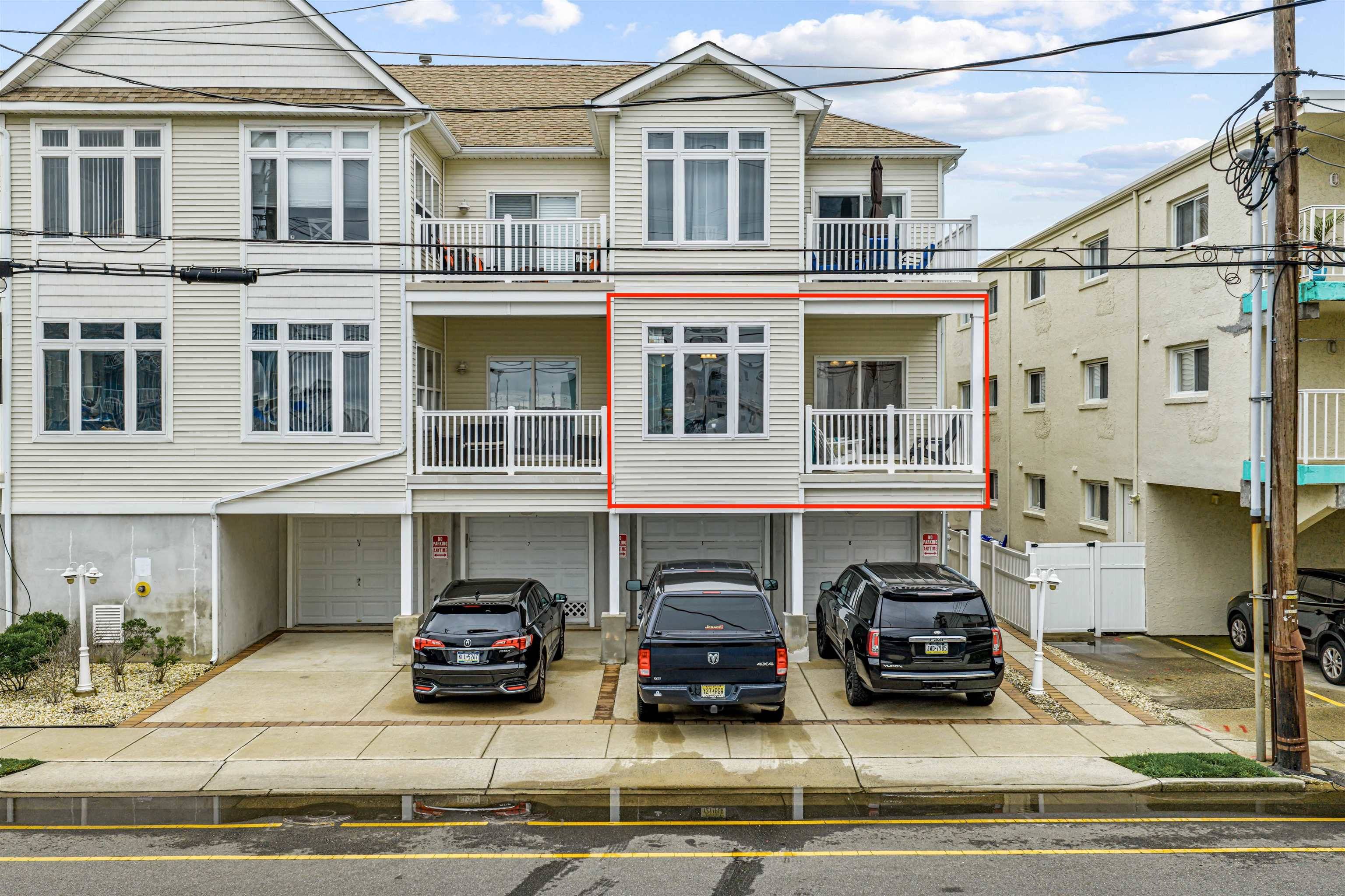 Wildwood, NJ 08260,229 E Pine Avenue