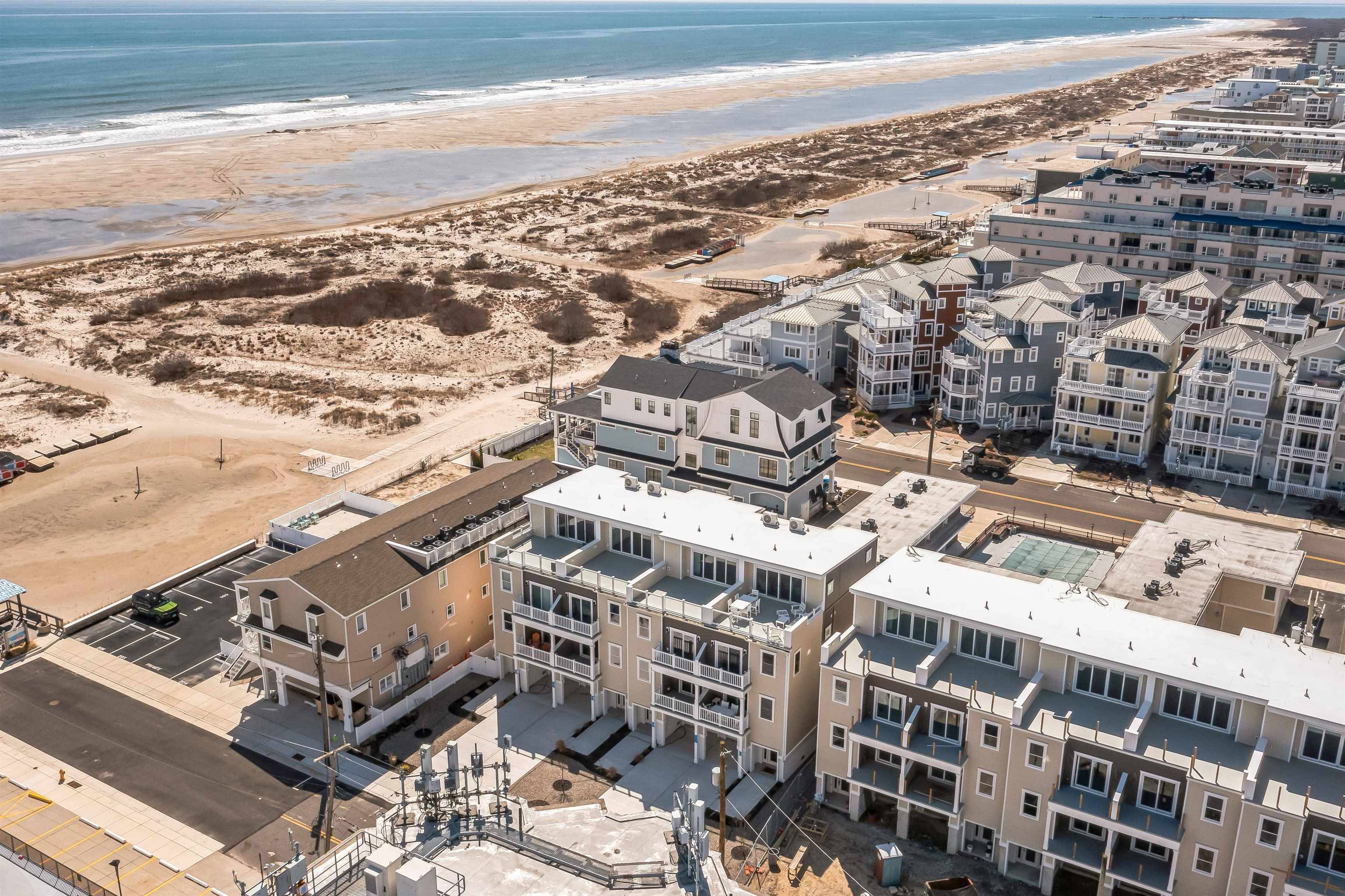 Wildwood Crest, NJ 08260,418-420 E Farragut Road