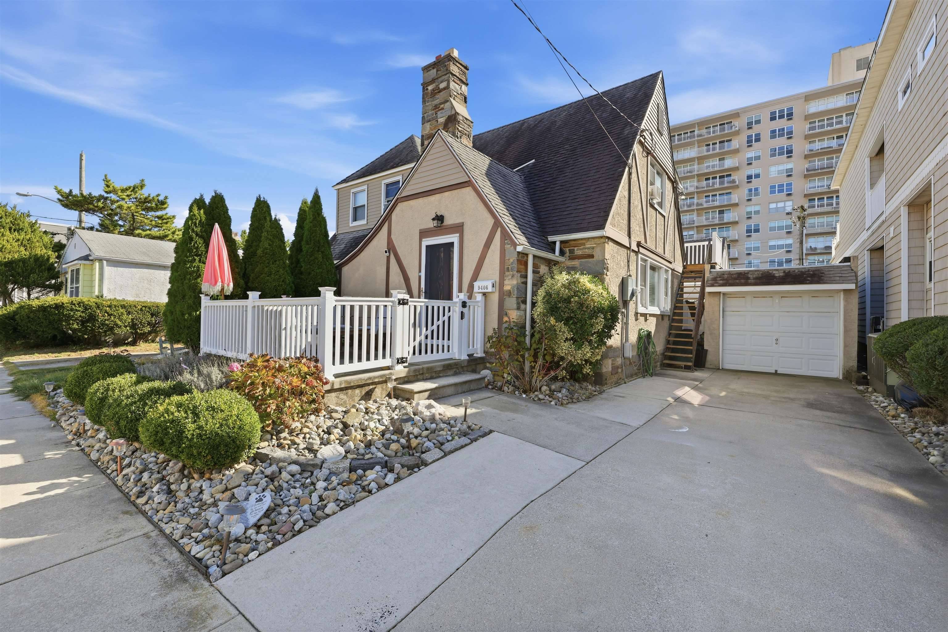 Margate, NJ 08402,9406 Pacific Avenue