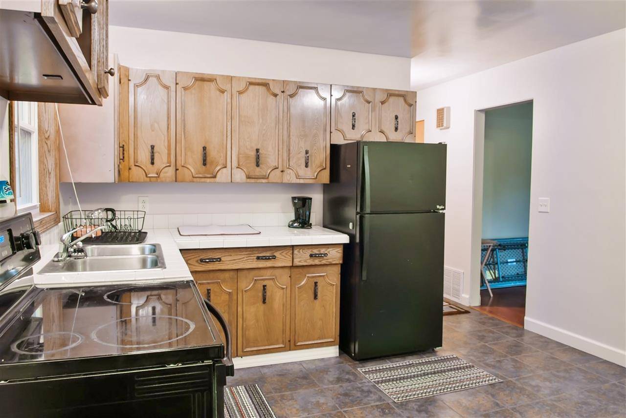 Minot, ND 58703,1925 7th St. NW