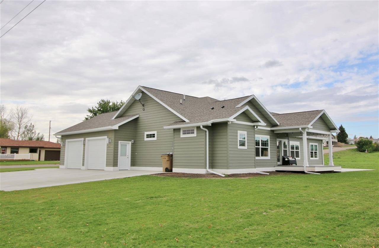 Minot, ND 58701,2616 W Central Ave