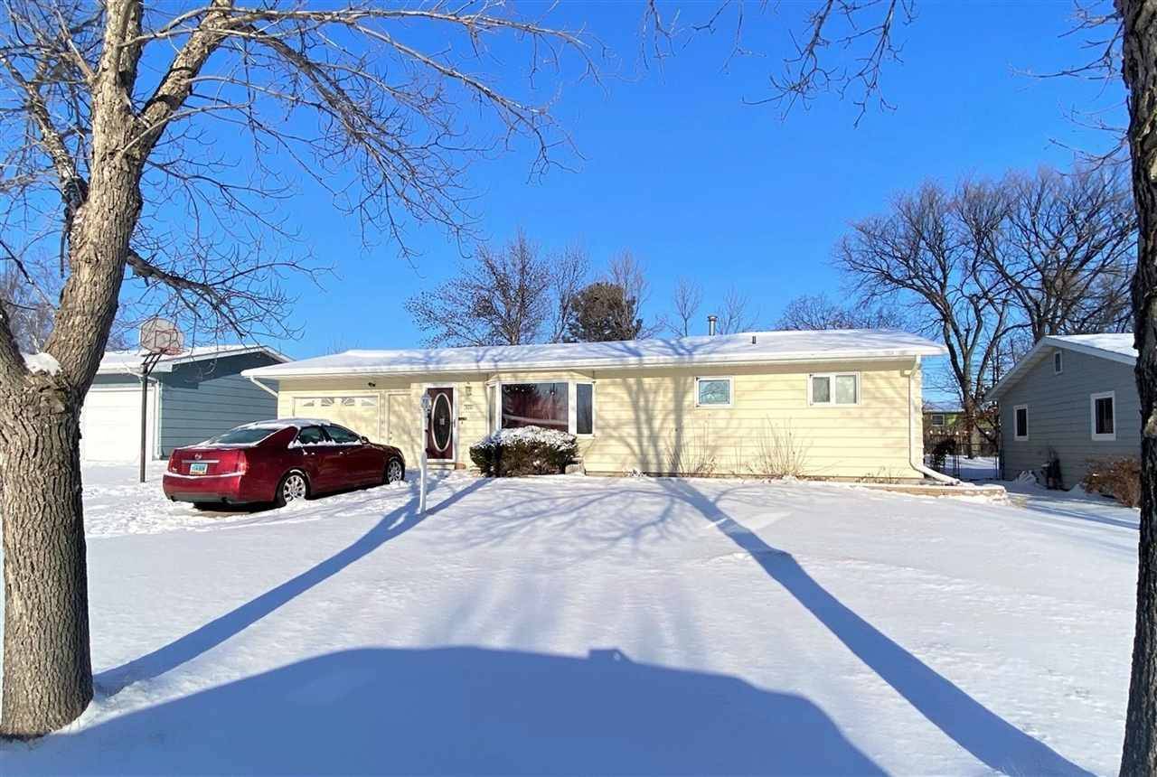 Minot, ND 58703,900 24th Ave NW