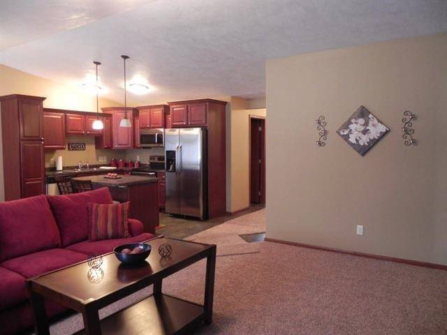 Minot, ND 58701,1562 35th Ave SE