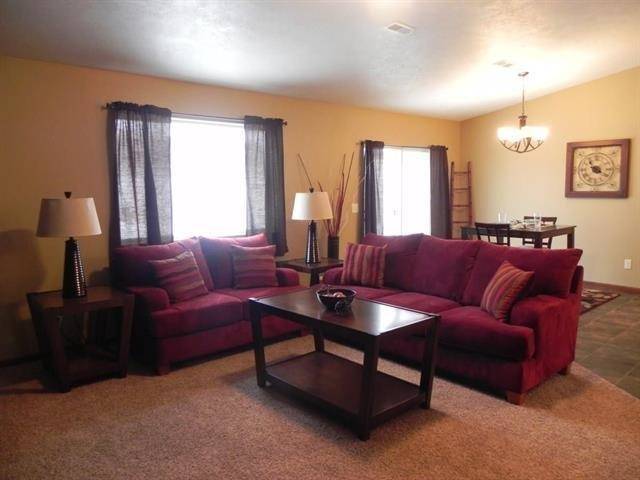 Minot, ND 58701,1562 35th Ave SE