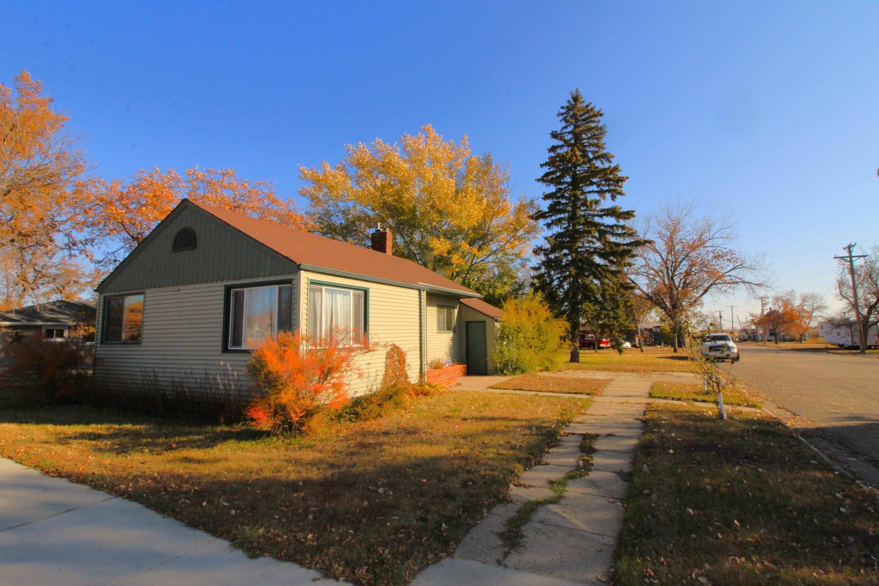 Crosby, ND 58730,401 3rd Ave NE