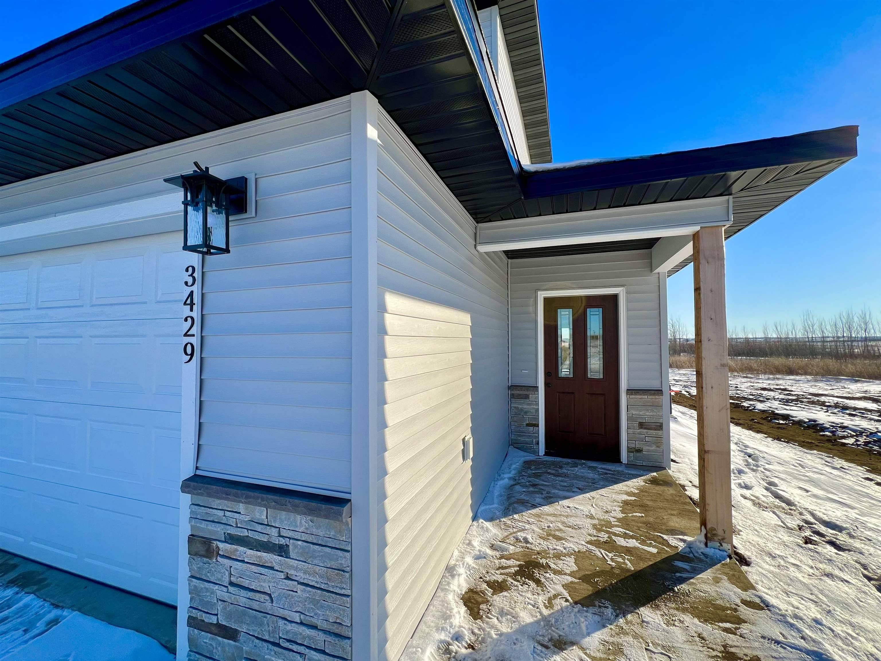 Minot, ND 58703,3429 20th Avenue NW
