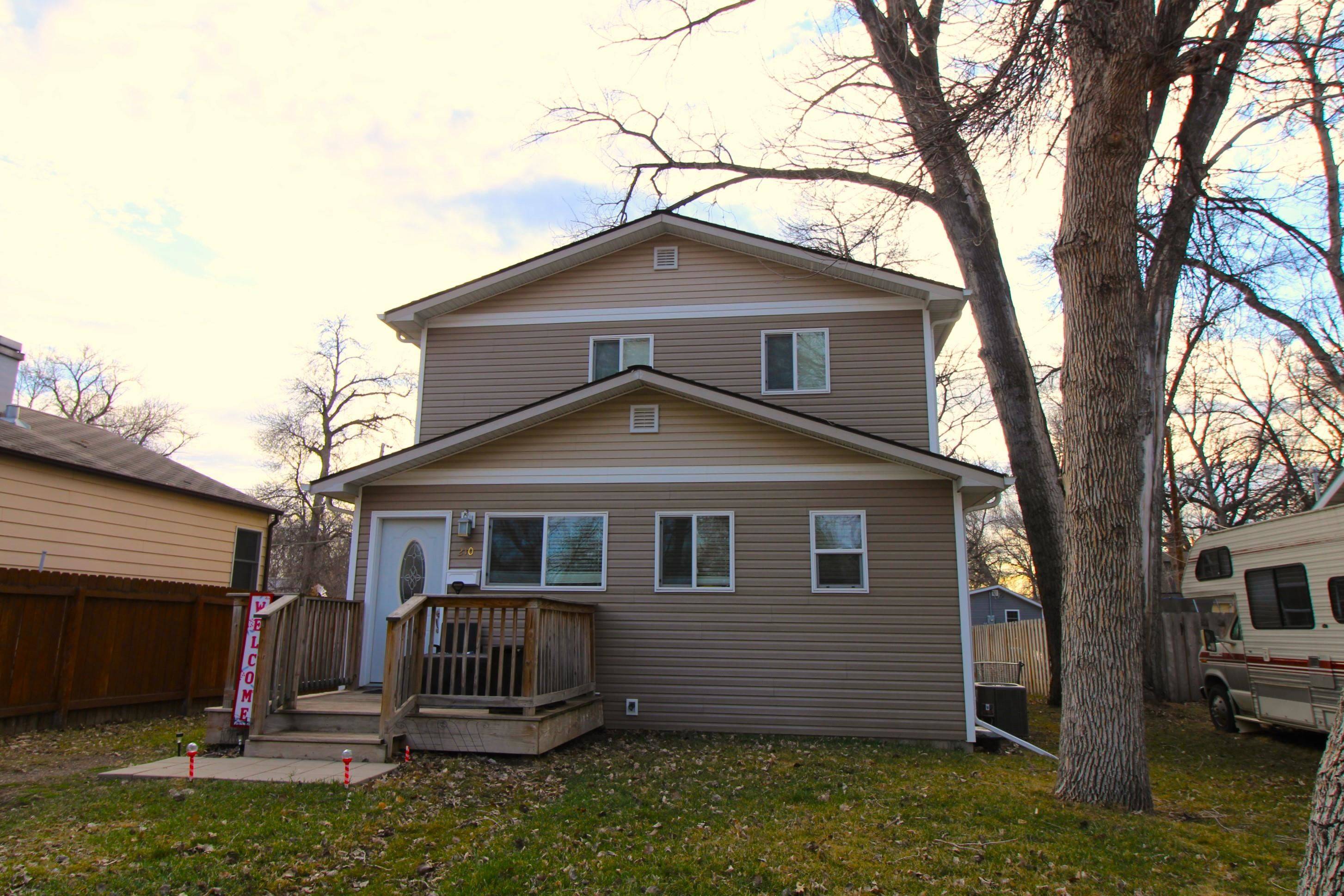 Minot, ND 58701,210 SE 18th St