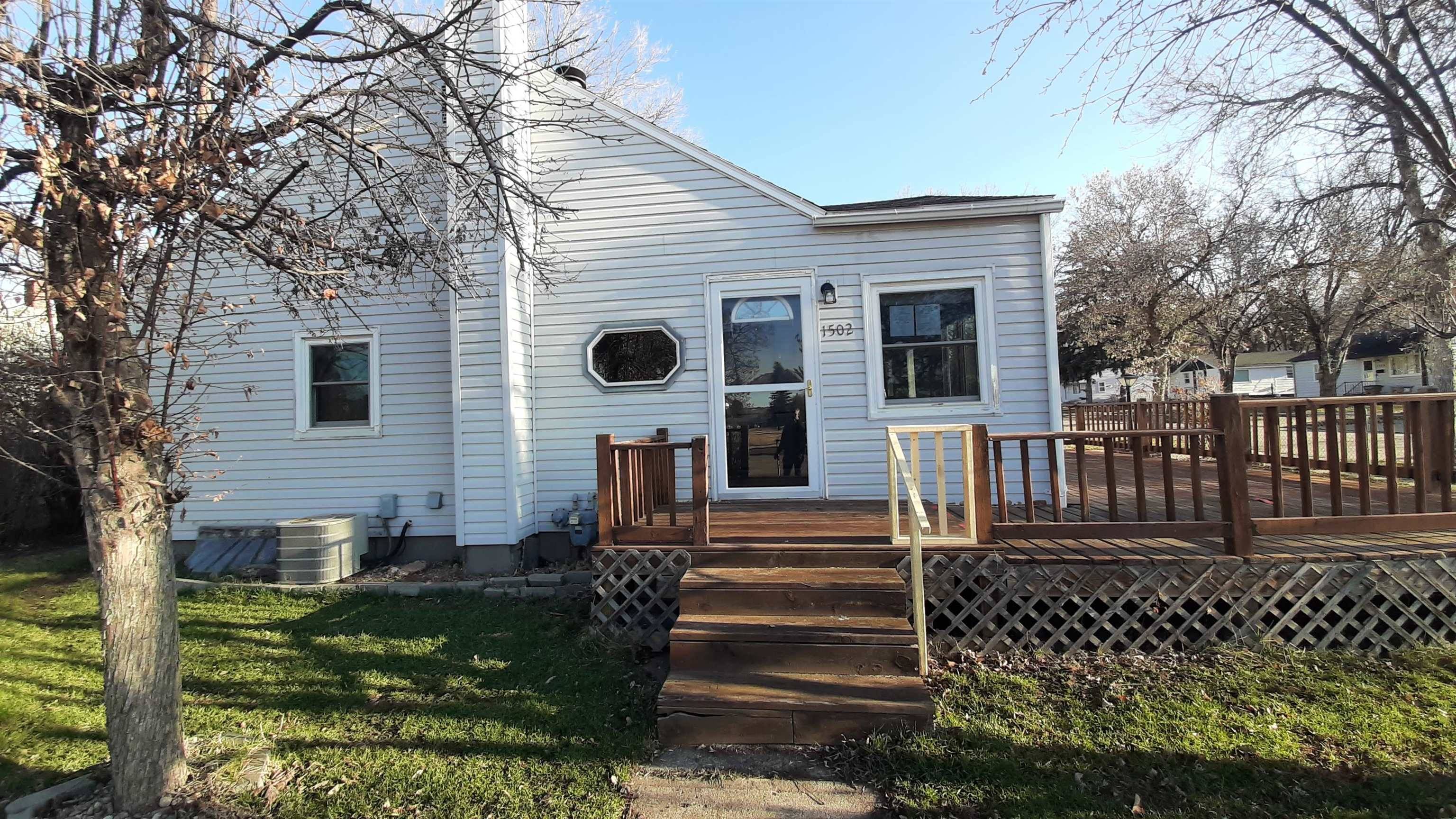 Minot, ND 58703-2036,1502 NW 11th Ave