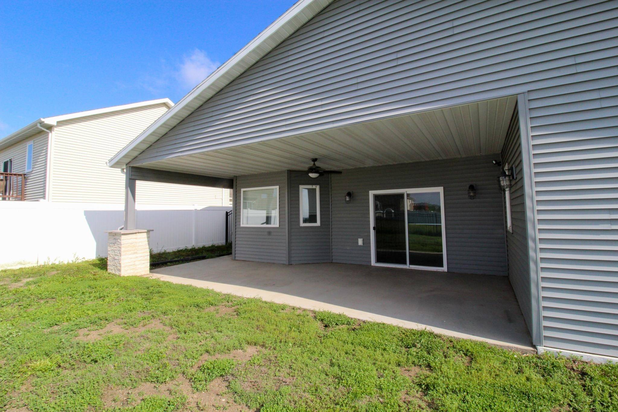 Minot, ND 58703,2 Mulberry Loop NE