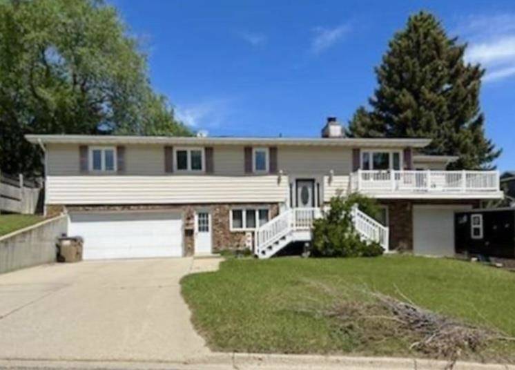 Minot, ND 58703,501 12th Ave NE