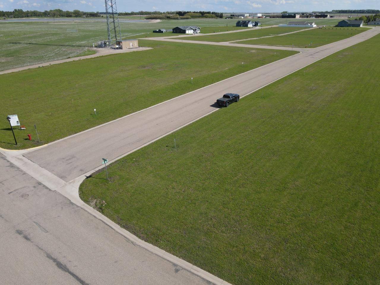 Rugby, ND 58368,Chalmers 1st Addn B5 L1