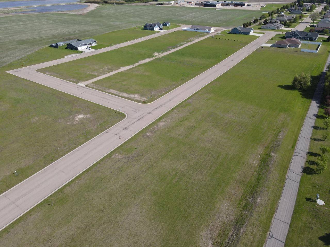 Rugby, ND 58368,Chalmers 1st Addn B5 L8
