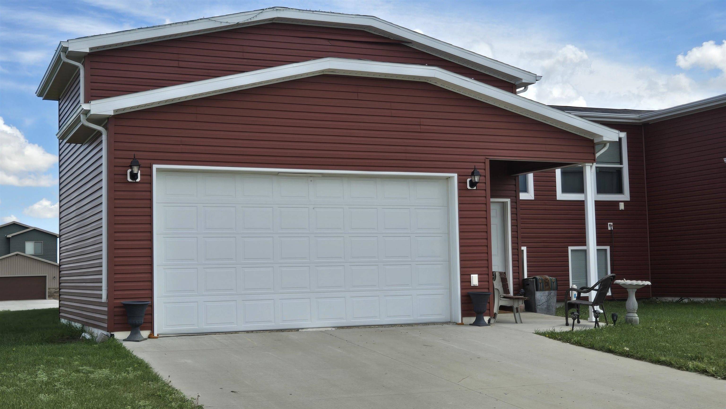 Minot, ND 58701,1514 47th Loop
