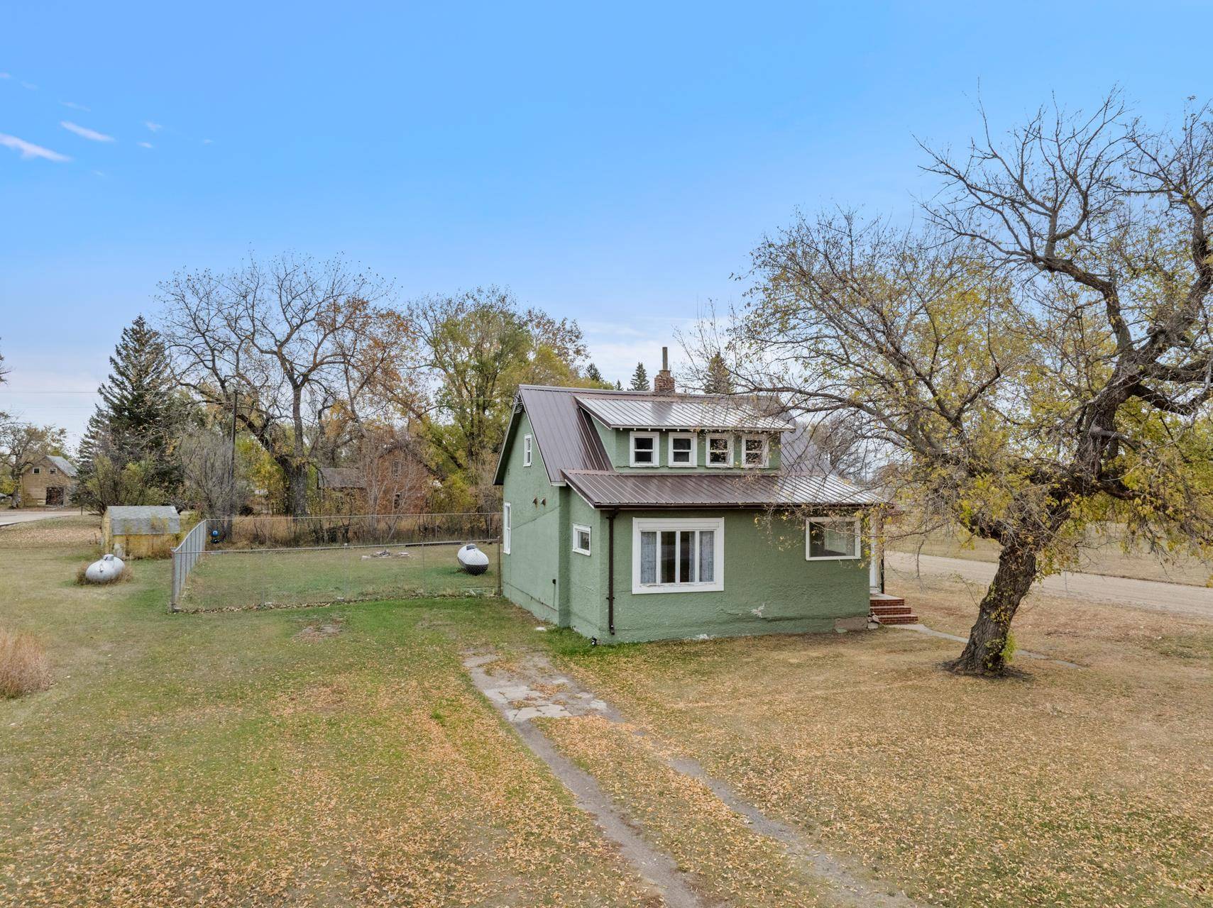 Maxbass, ND 58760,316 MAIN ST