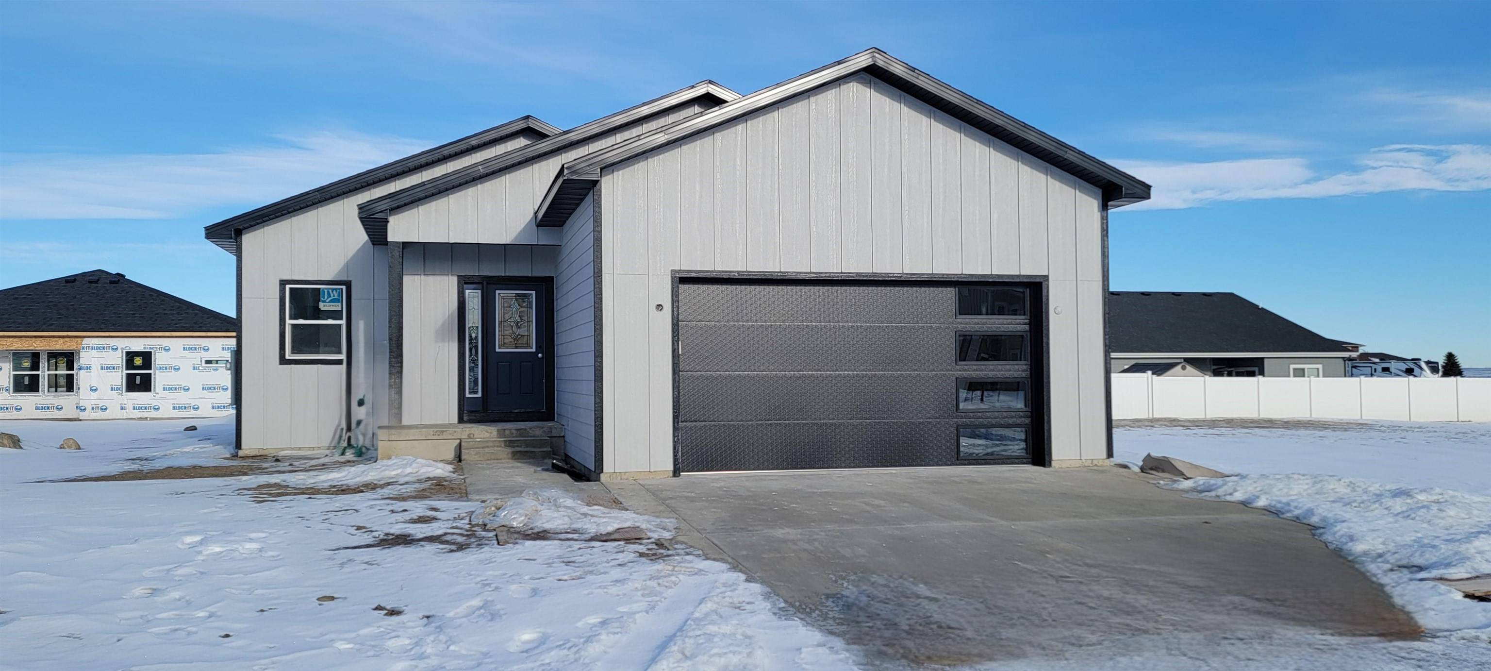 Williston, ND 58801-2237,3310 33rd Street W