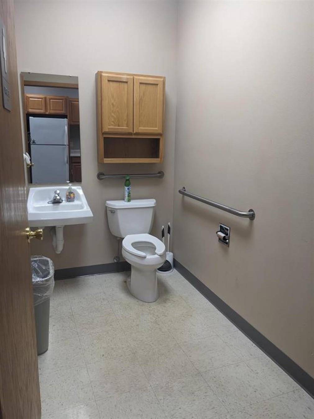 Minot, ND 58701,12 Main St S #Main Level