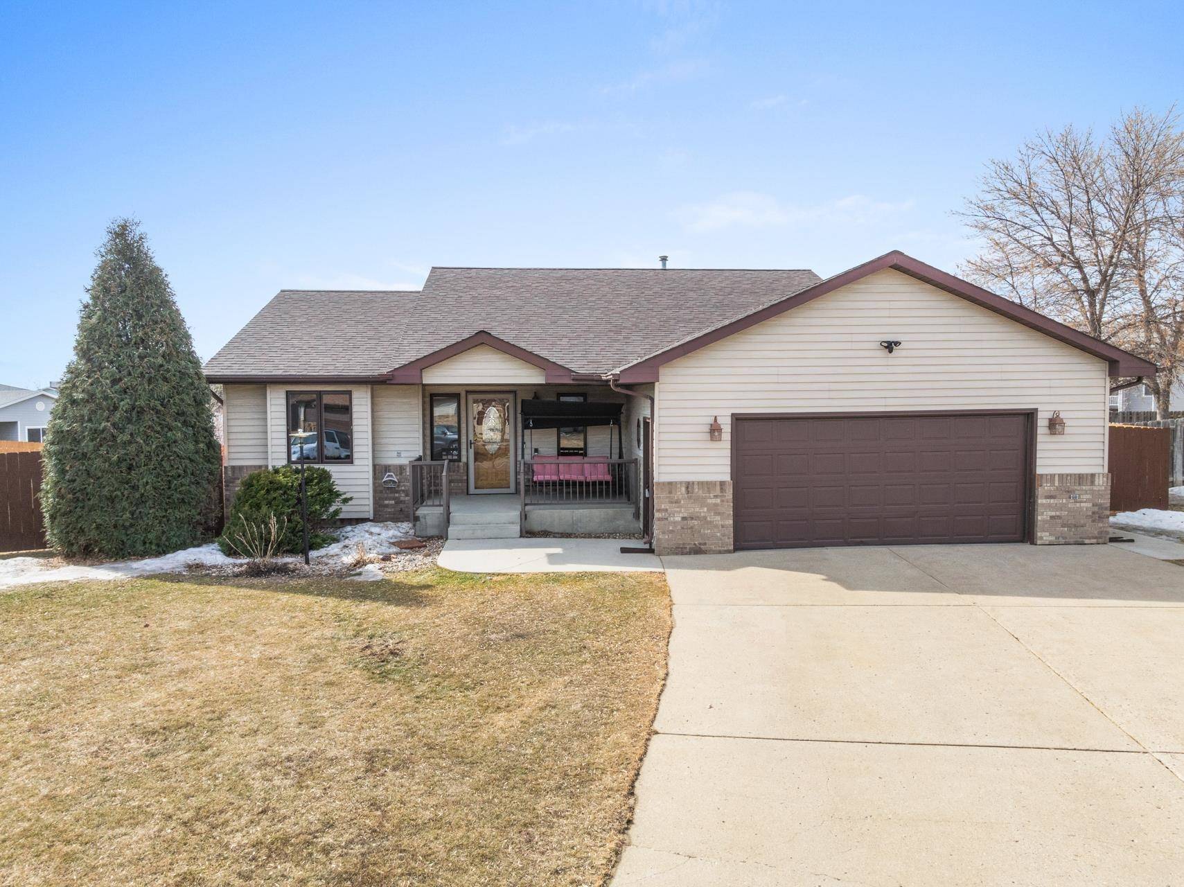 Minot, ND 58703,1709 Terrace Ct NW