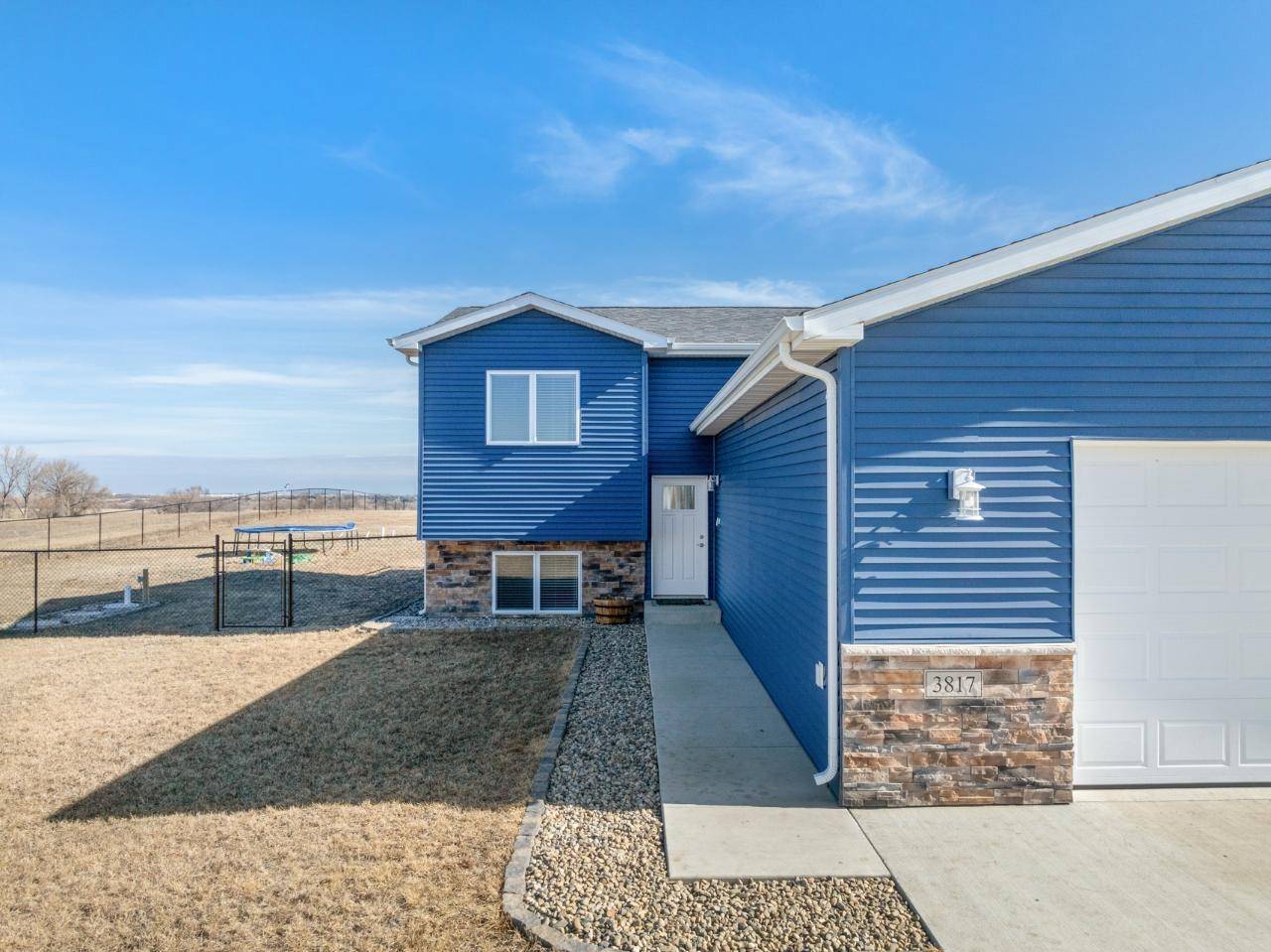 Burlington, ND 58722,3817 Grayson Dr