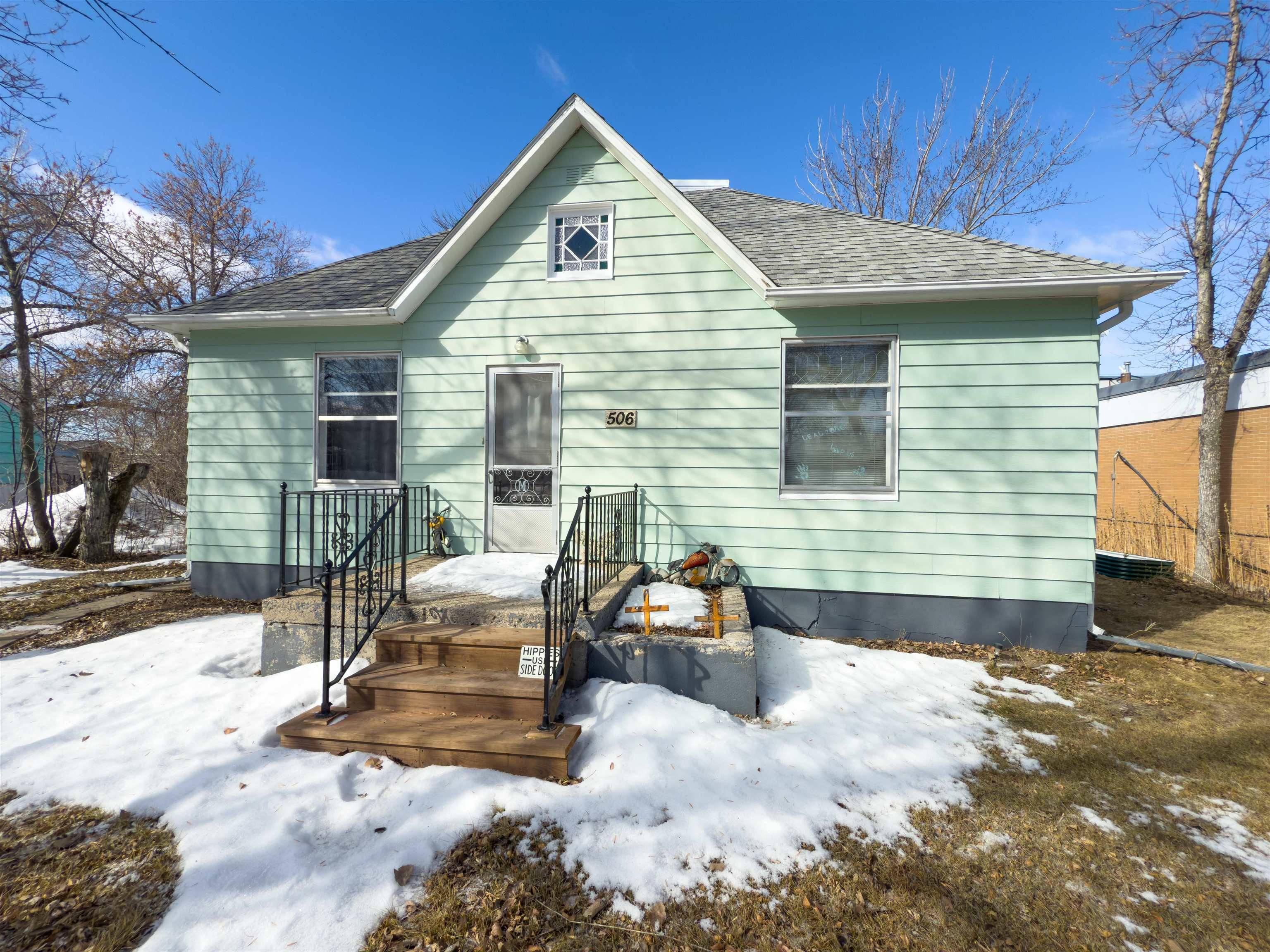 Crosby, ND 58730,506 S Main St