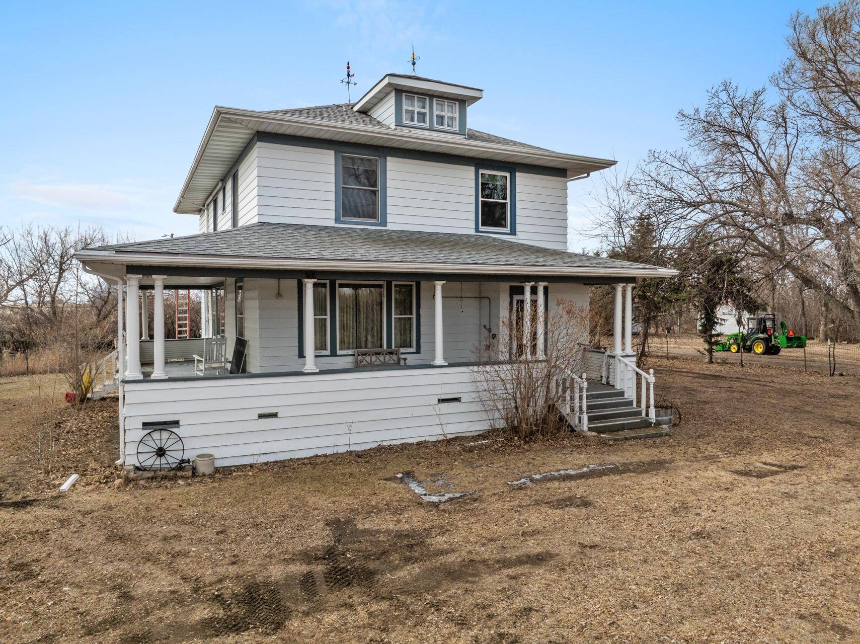 Deering, ND 58731,401 2nd Ave S