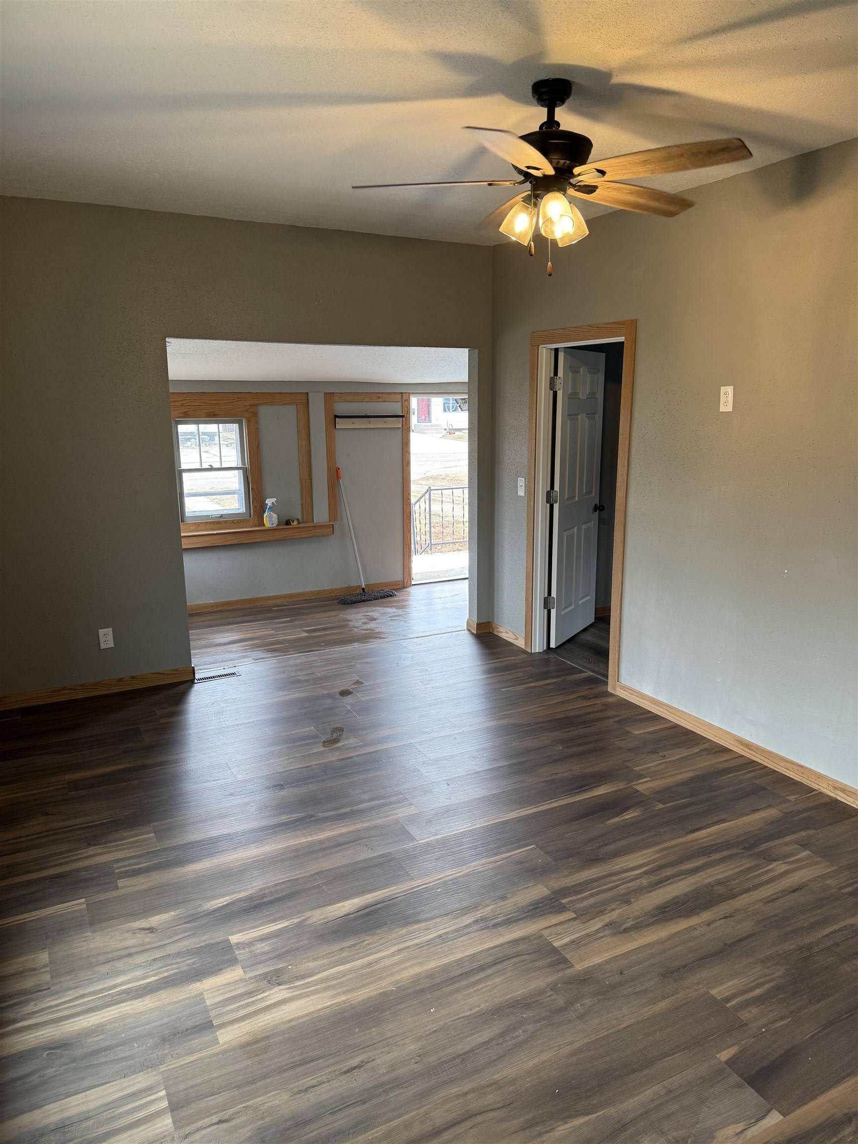 Garrison, ND 58540,136 3rd Ave NW