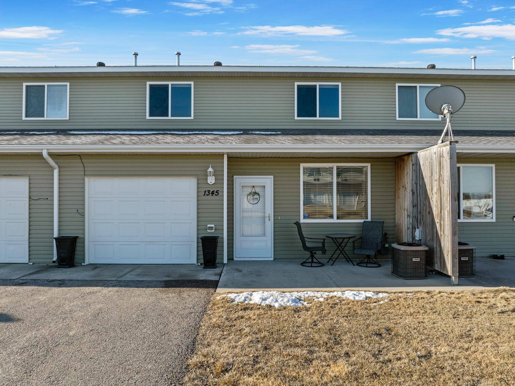 Minot, ND 58701,1345 34th Ave SE