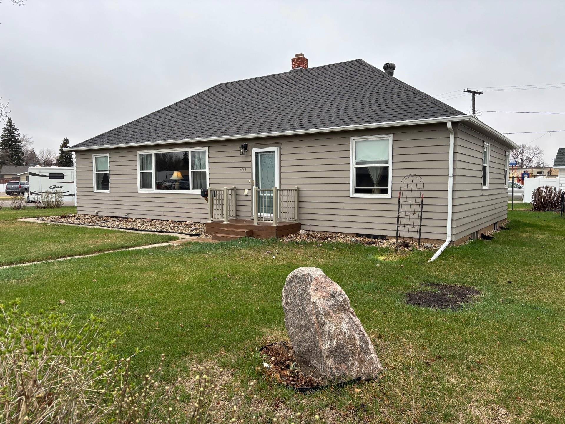 Harvey, ND 58341,402 Brewster St E