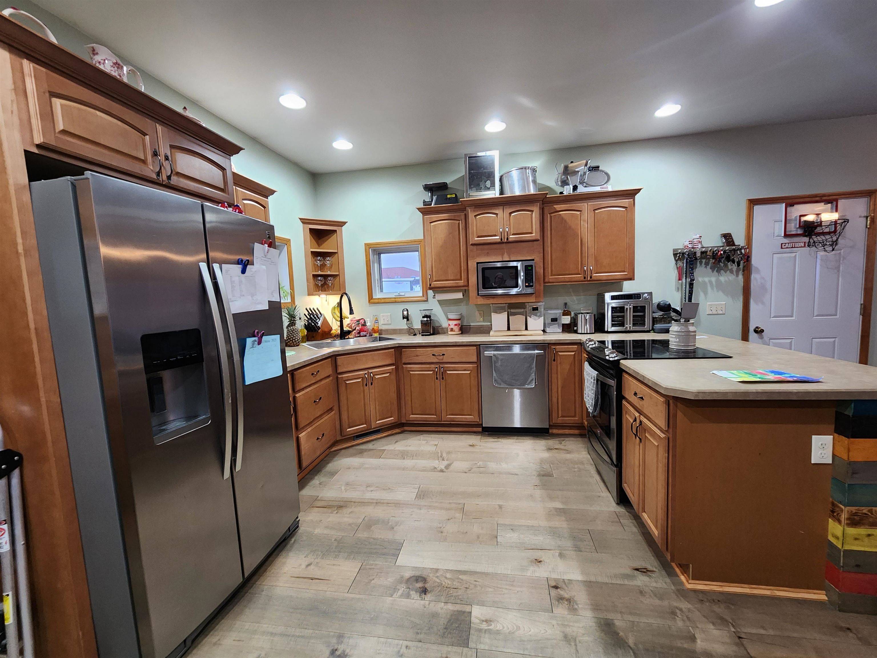Glenburn, ND 58740,401 1st Ave N