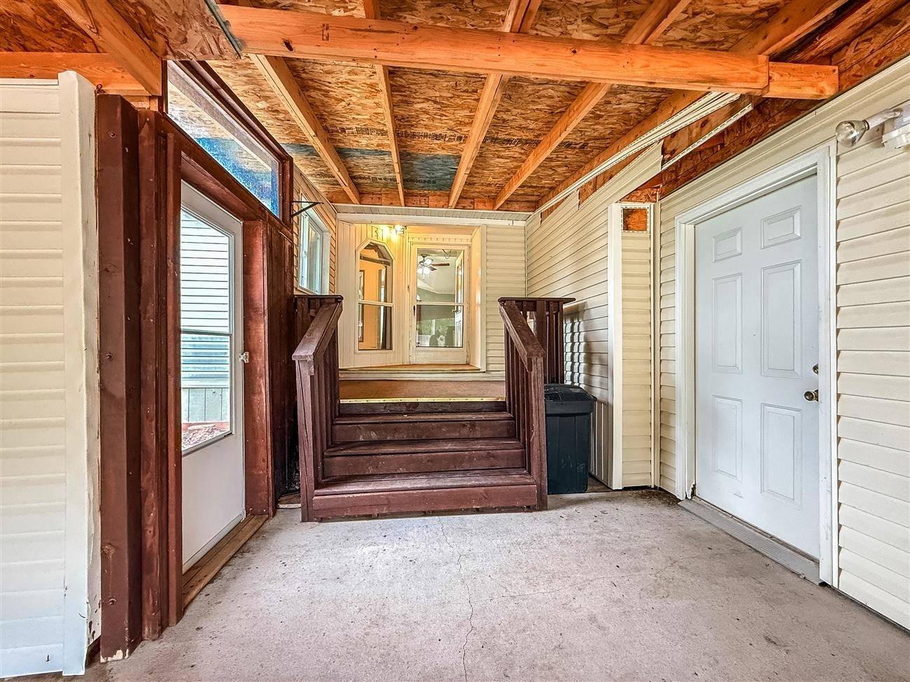 Des Lacs, ND 58733,317 Granly Street