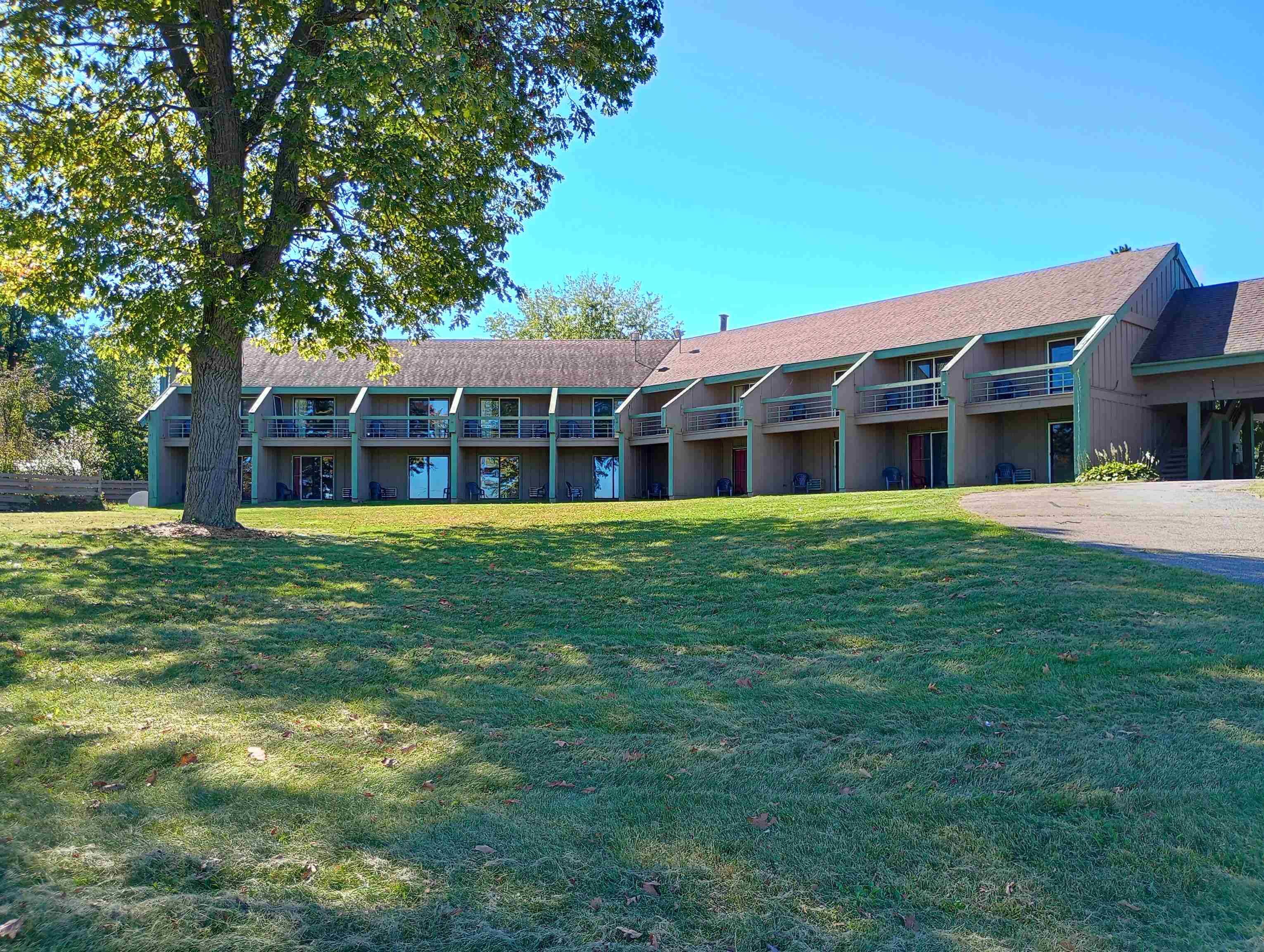 Phillips, WI 54555,606 N LAKE AVENUE