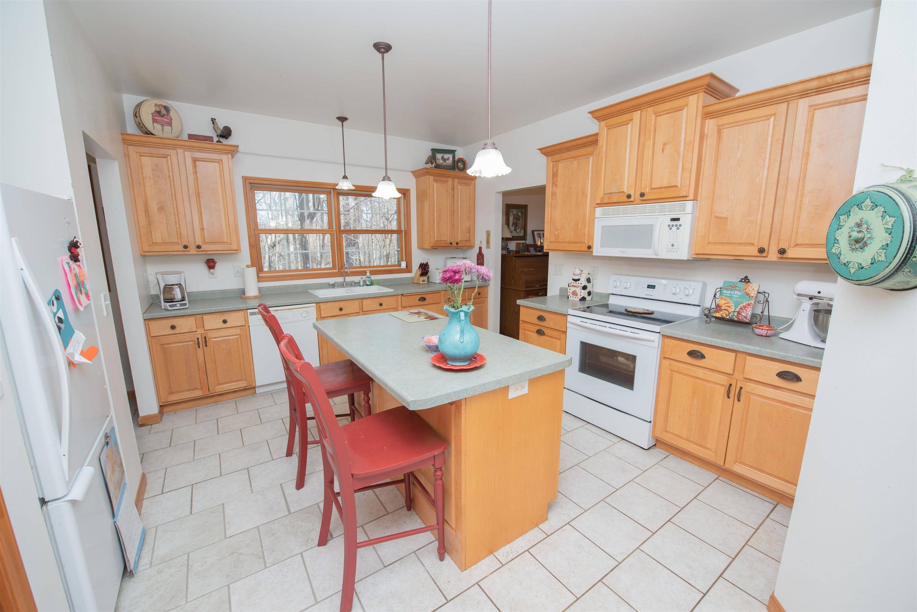 Amherst Junction, WI 54407,10456 TROUT CREEK ROAD