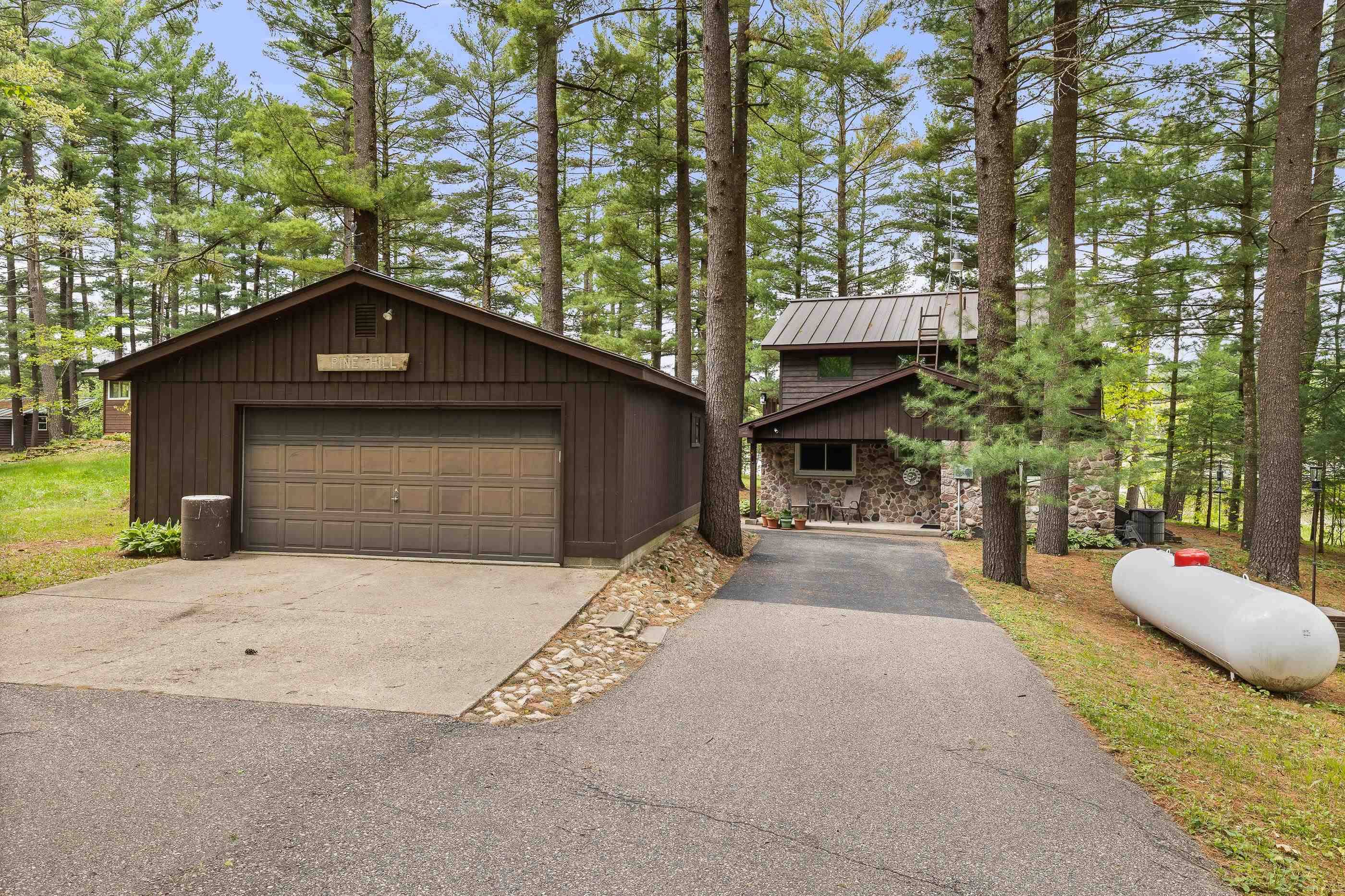 Amherst Junction, WI 54407,876 SOUTH LAKE ROAD