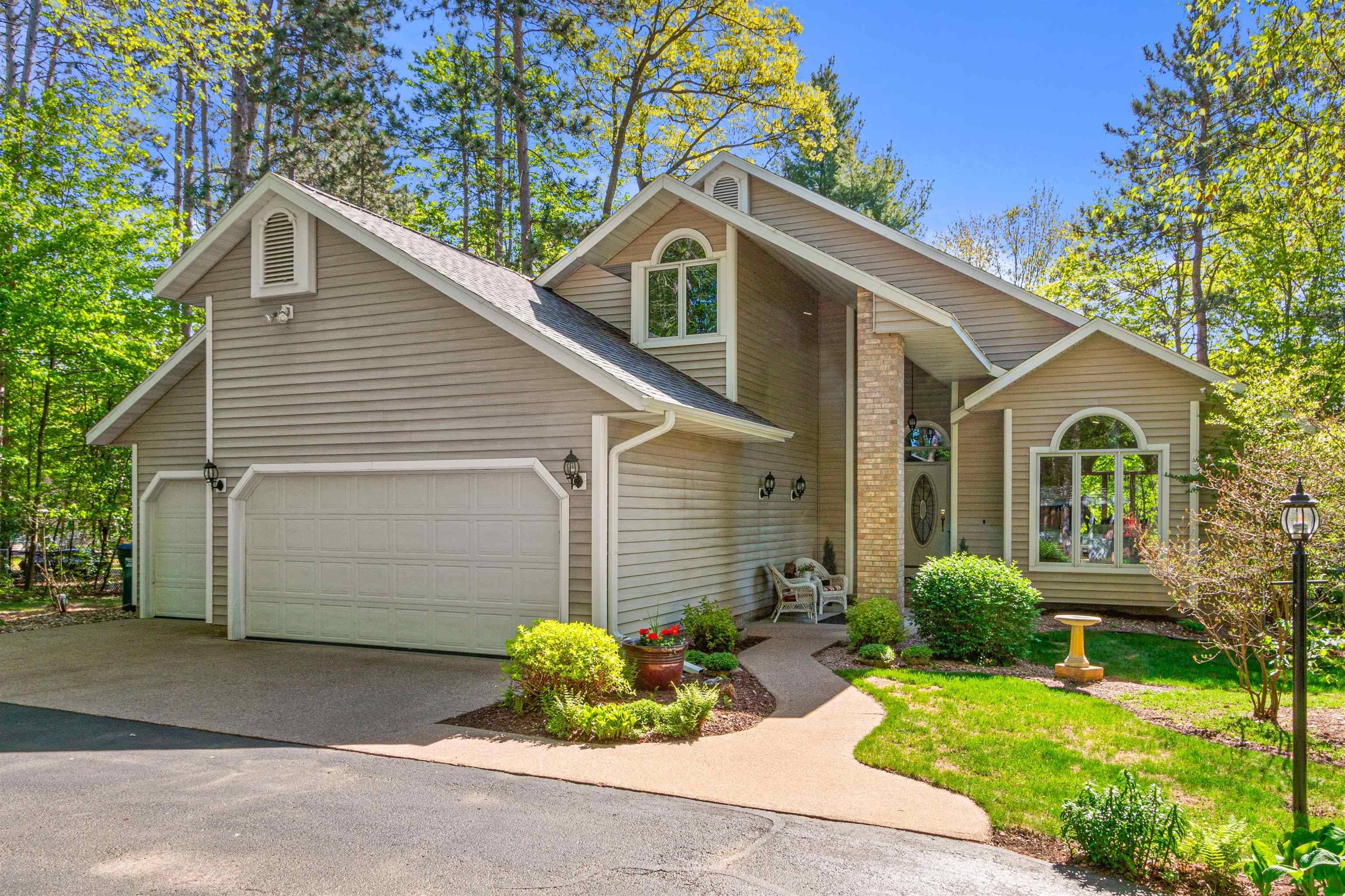 Waupaca, WI 54981,N1124 COUNTY ROAD E