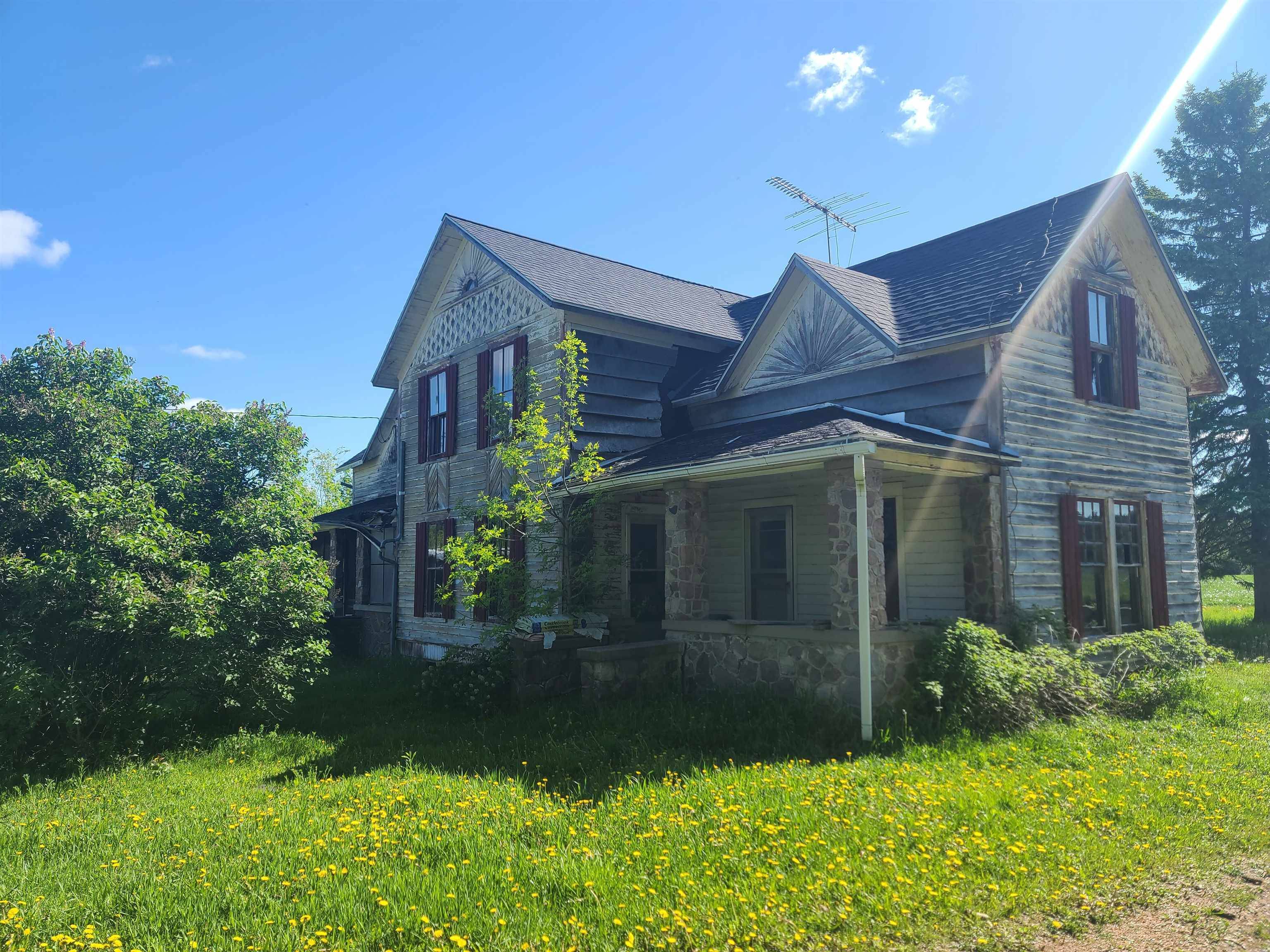 Iola, WI 54945,N10130 STATE HIGHWAY 49