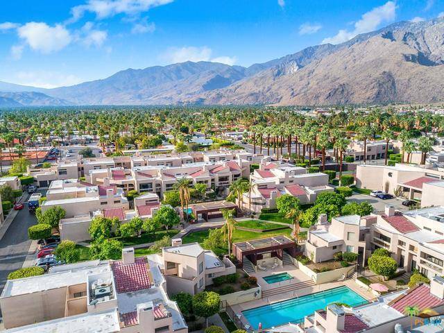 Palm Springs, CA 92262,975 VILLAGE SQ