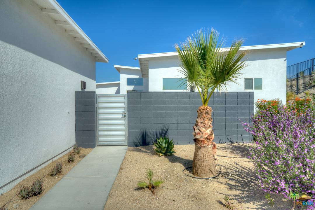 Desert Hot Springs, CA 92240,13845 Valley View CT