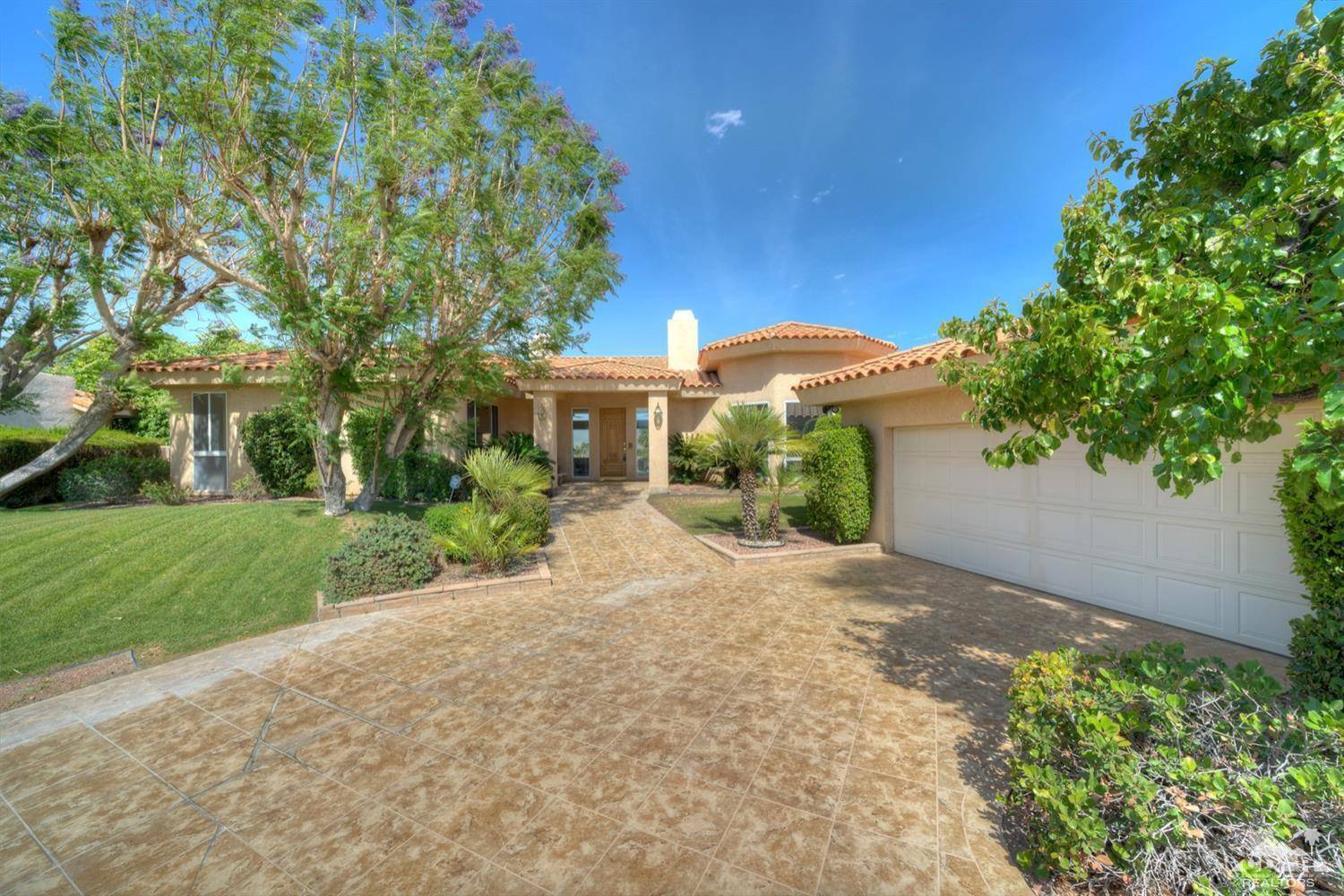 Bermuda Dunes, CA 92203,0 Bath Point CT